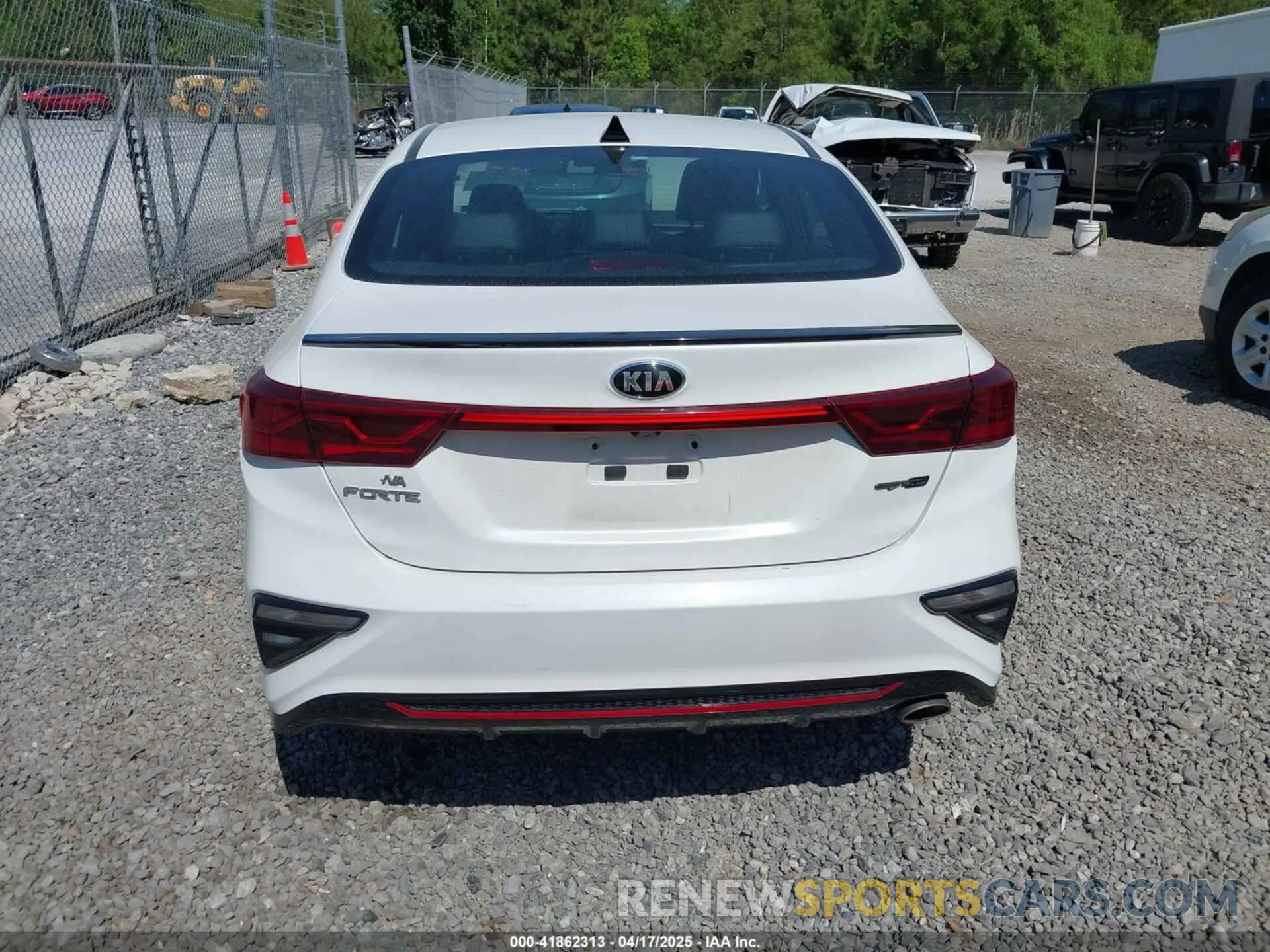 16 Photograph of a damaged car 3KPF34AD5ME416567 KIA FORTE 2021
