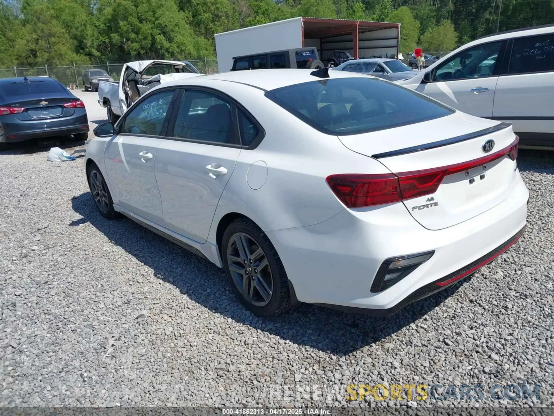 3 Photograph of a damaged car 3KPF34AD5ME416567 KIA FORTE 2021