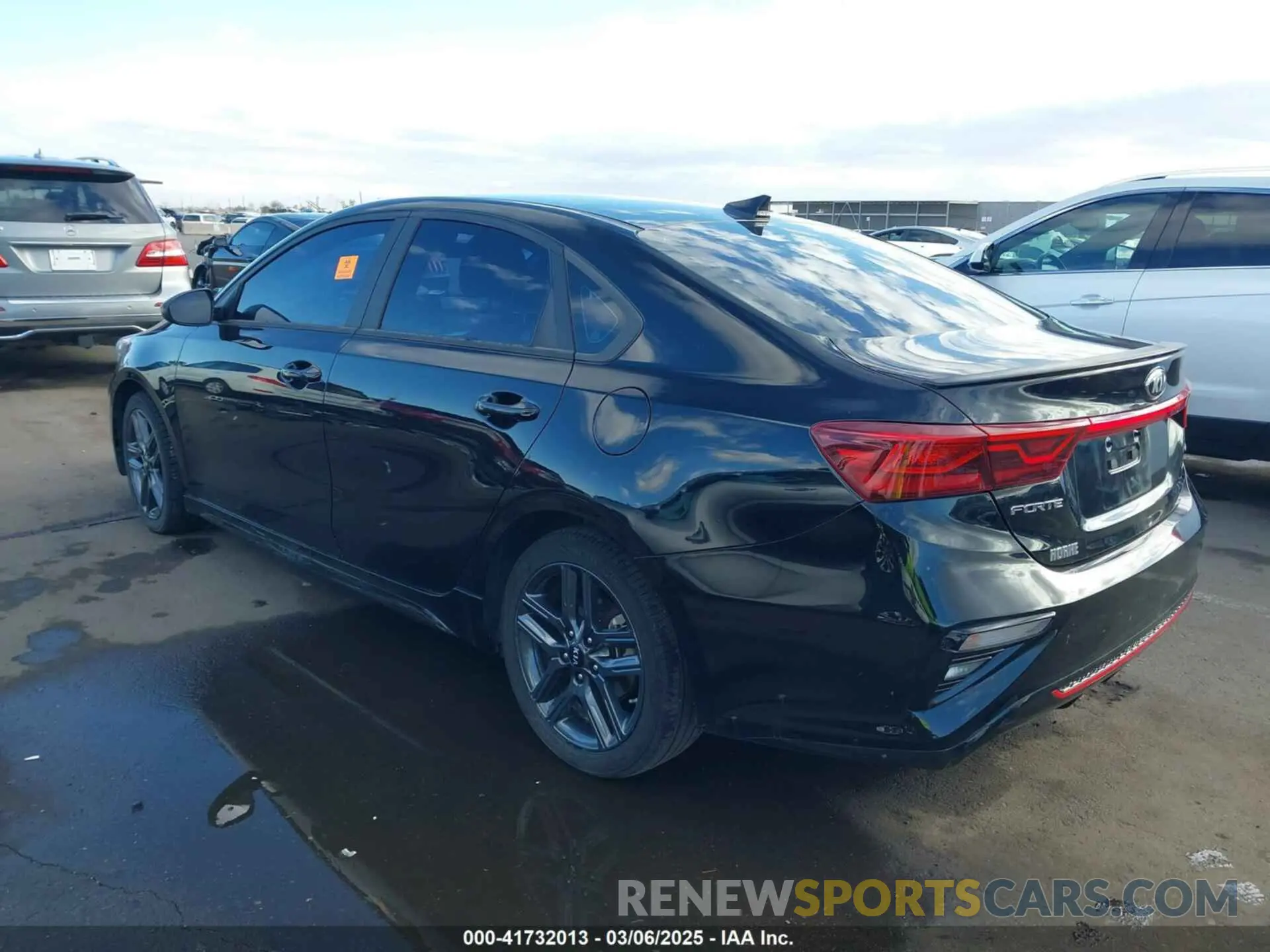 3 Photograph of a damaged car 3KPF34AD6ME263780 KIA FORTE 2021