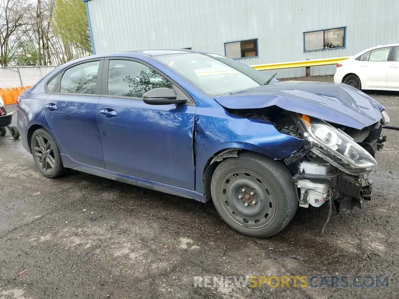 4 Photograph of a damaged car 3KPF34AD6ME280868 KIA FORTE 2021
