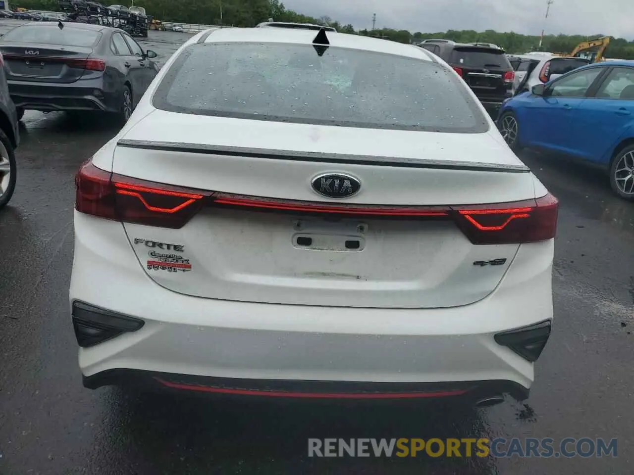 6 Photograph of a damaged car 3KPF34AD6ME281440 KIA FORTE 2021