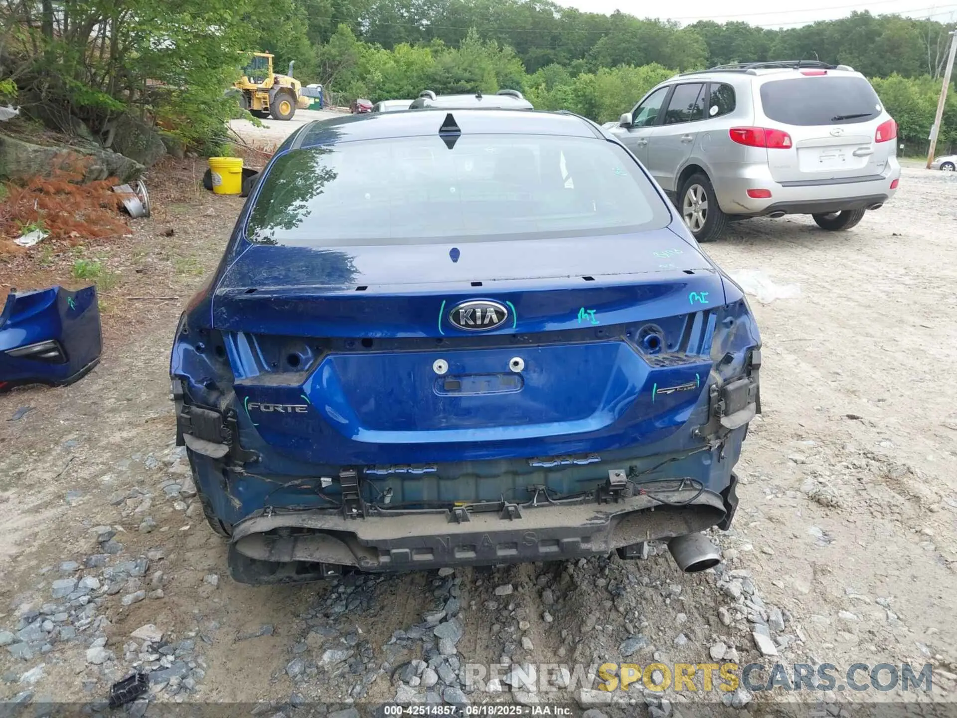 17 Photograph of a damaged car 3KPF34AD6ME281471 KIA FORTE 2021