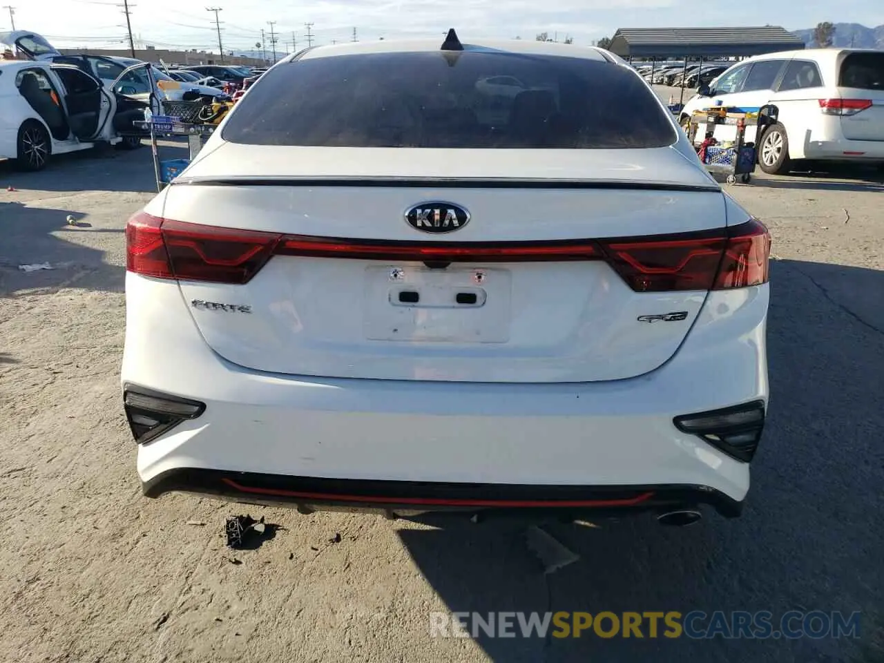 6 Photograph of a damaged car 3KPF34AD6ME373647 KIA FORTE 2021