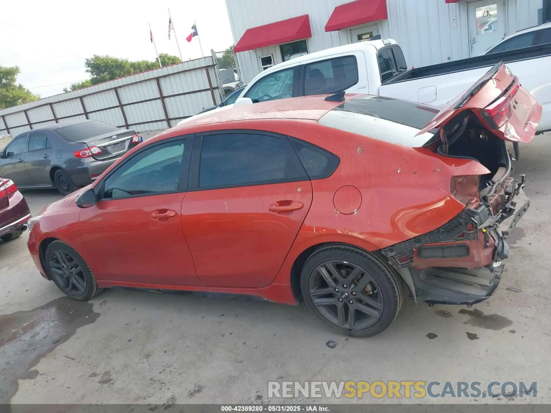 15 Photograph of a damaged car 3KPF34AD7ME341063 KIA FORTE 2021