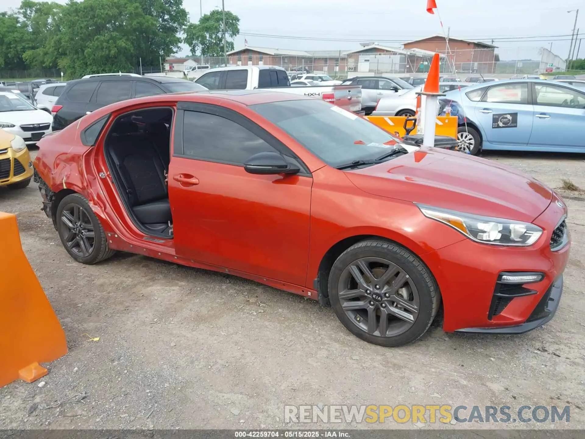 14 Photograph of a damaged car 3KPF34AD7ME410270 KIA FORTE 2021