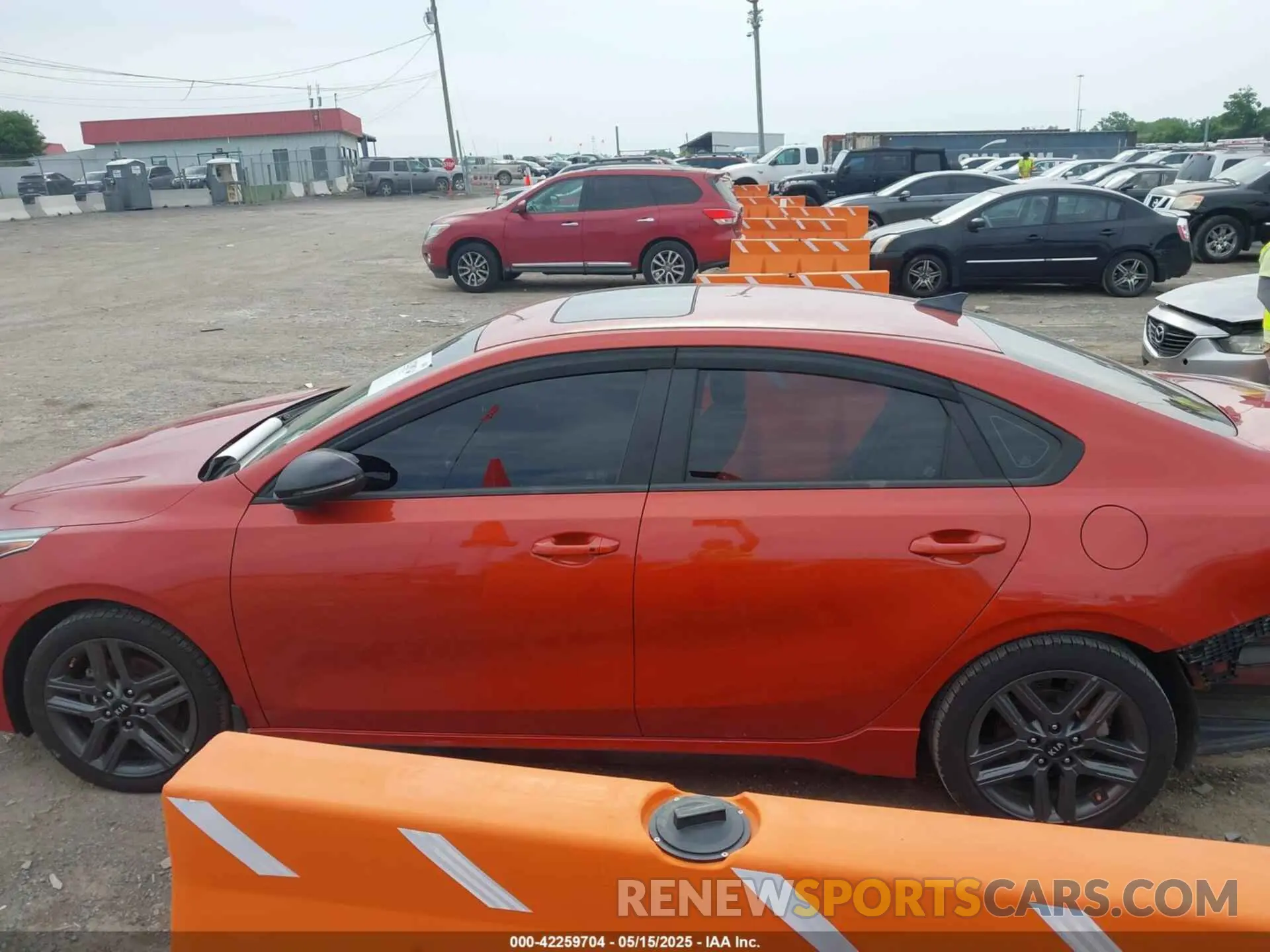15 Photograph of a damaged car 3KPF34AD7ME410270 KIA FORTE 2021