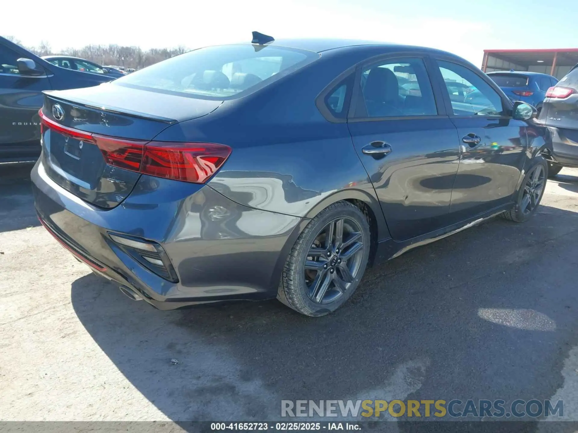 4 Photograph of a damaged car 3KPF34AD7ME415713 KIA FORTE 2021