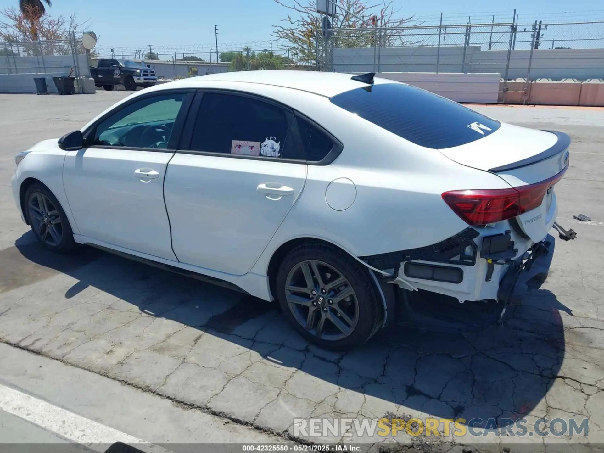 3 Photograph of a damaged car 3KPF34AD8ME284470 KIA FORTE 2021
