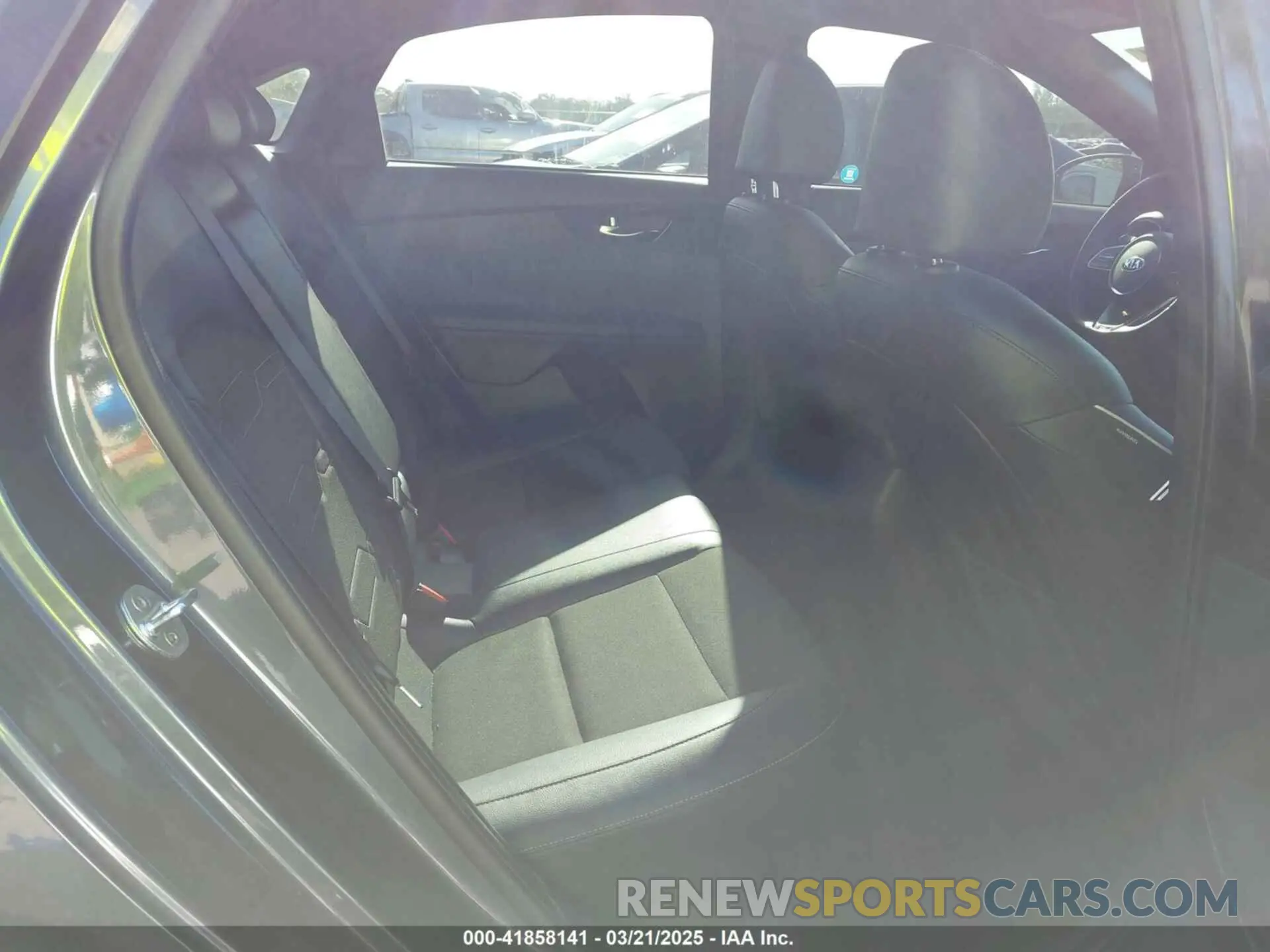 8 Photograph of a damaged car 3KPF34AD8ME285067 KIA FORTE 2021