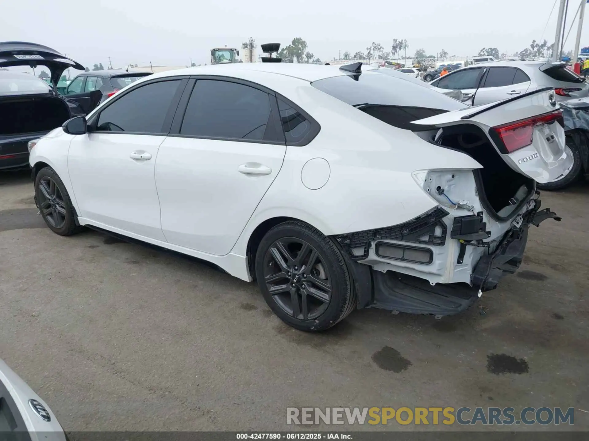 3 Photograph of a damaged car 3KPF34AD8ME297770 KIA FORTE 2021