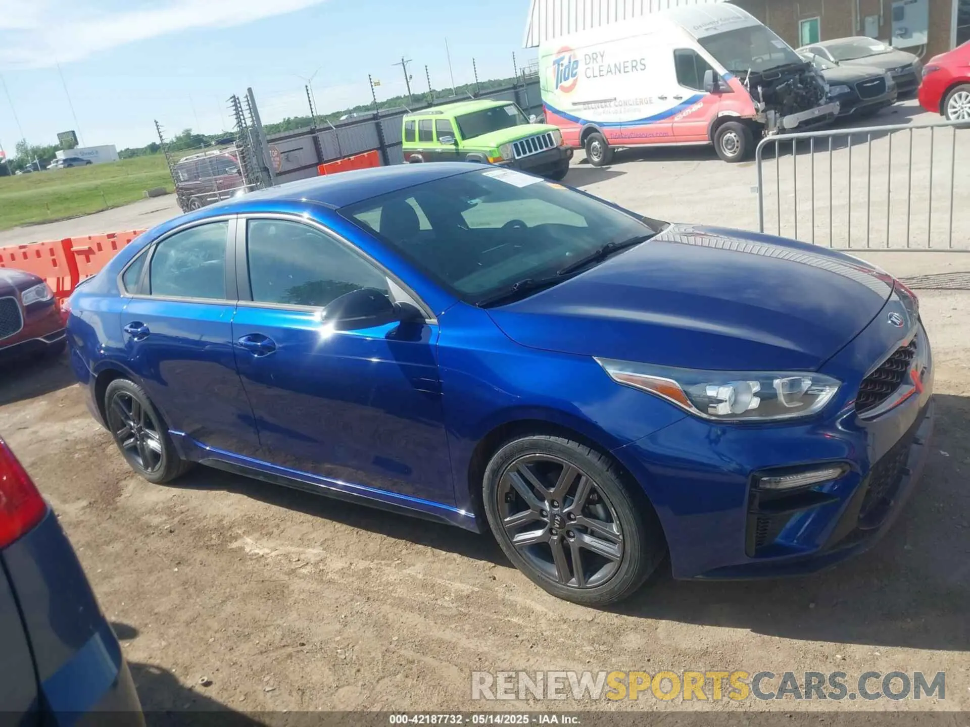 13 Photograph of a damaged car 3KPF34AD8ME309688 KIA FORTE 2021