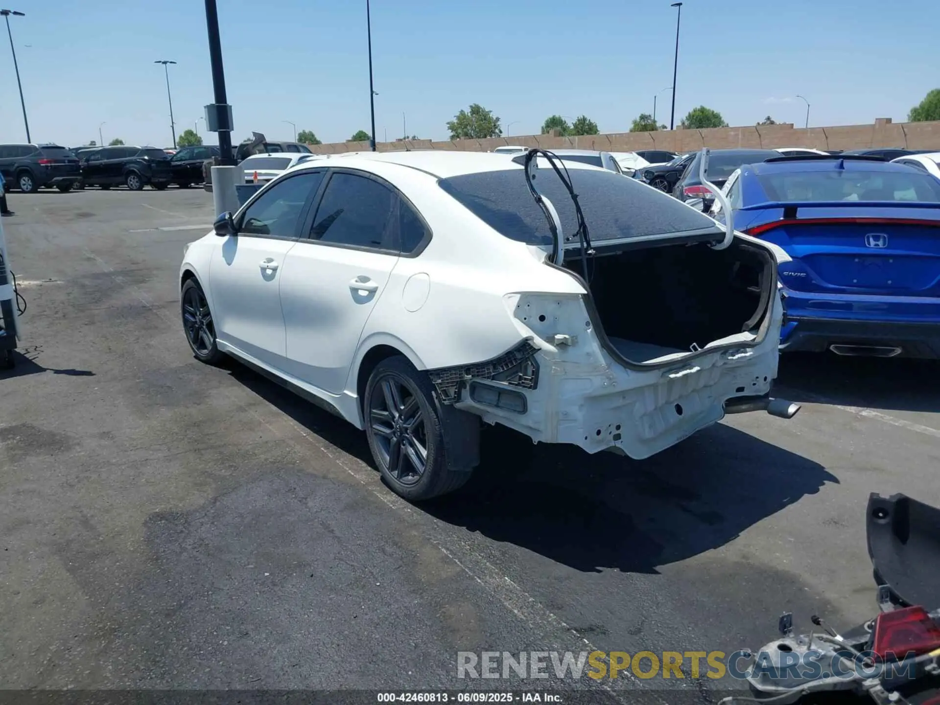 3 Photograph of a damaged car 3KPF34AD9ME264373 KIA FORTE 2021