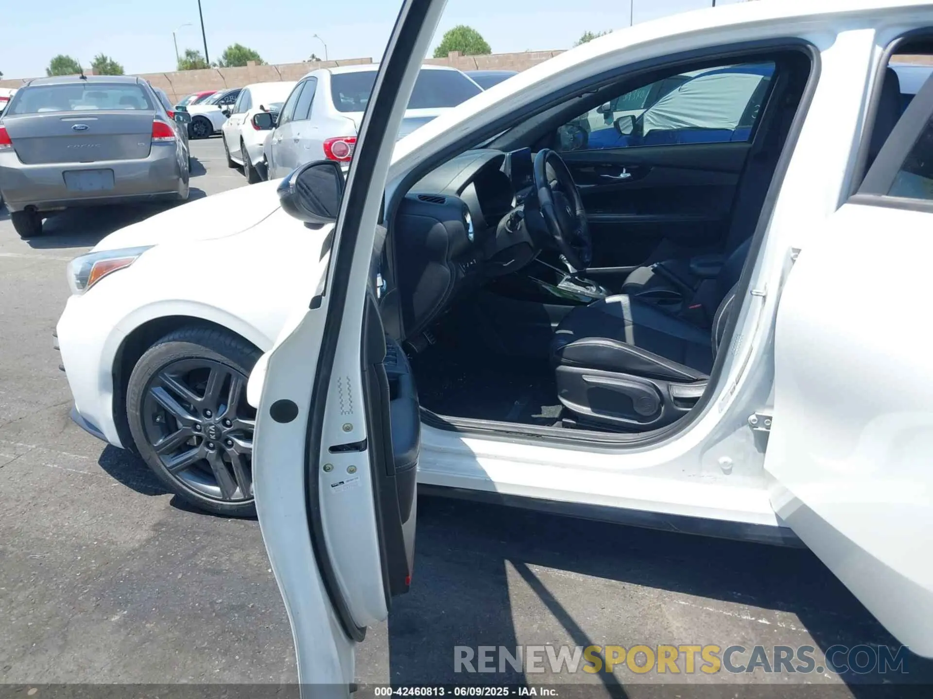 5 Photograph of a damaged car 3KPF34AD9ME264373 KIA FORTE 2021