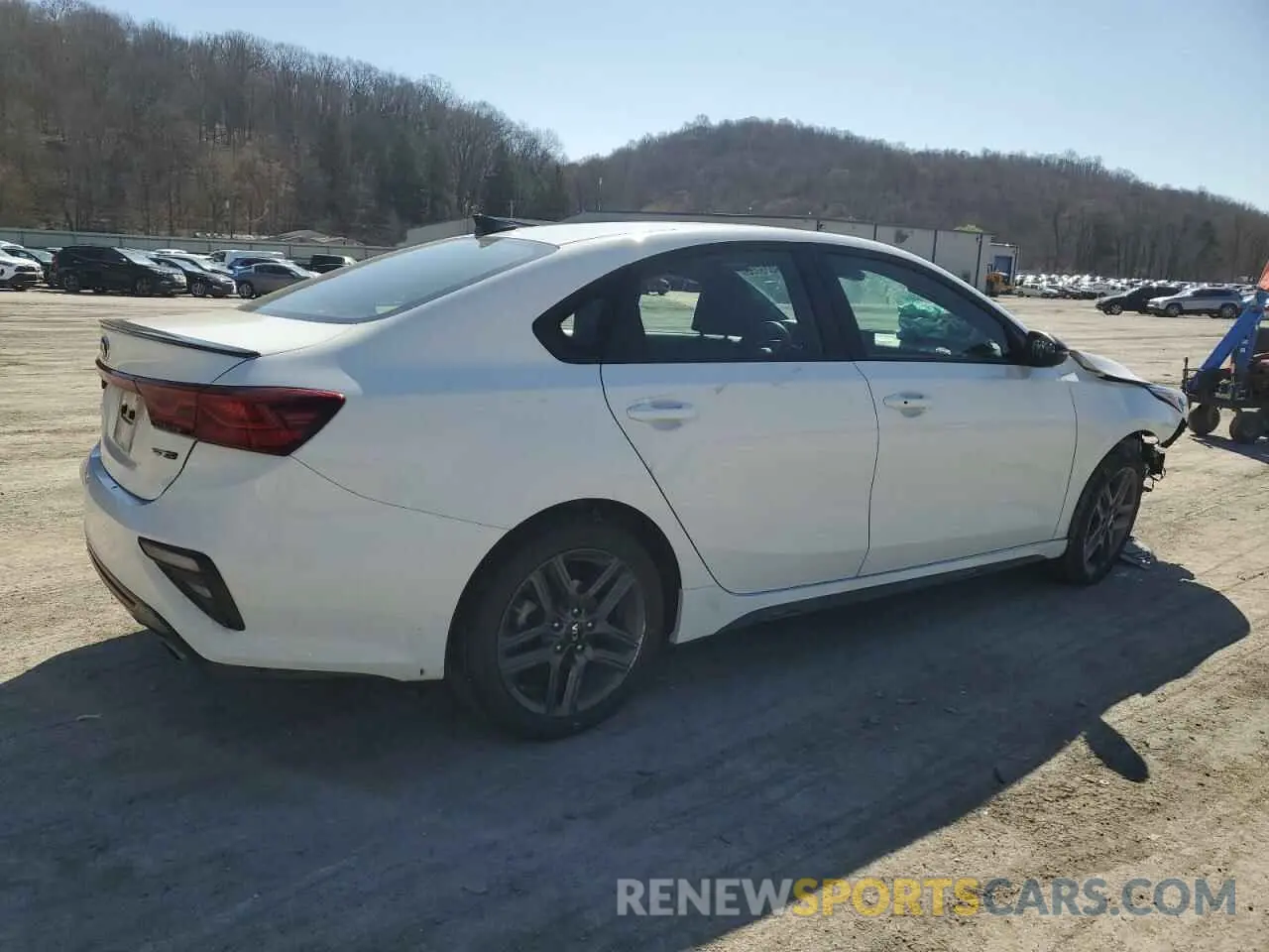 3 Photograph of a damaged car 3KPF34AD9ME278323 KIA FORTE 2021
