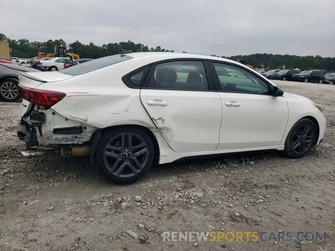 3 Photograph of a damaged car 3KPF34AD9ME282162 KIA FORTE 2021