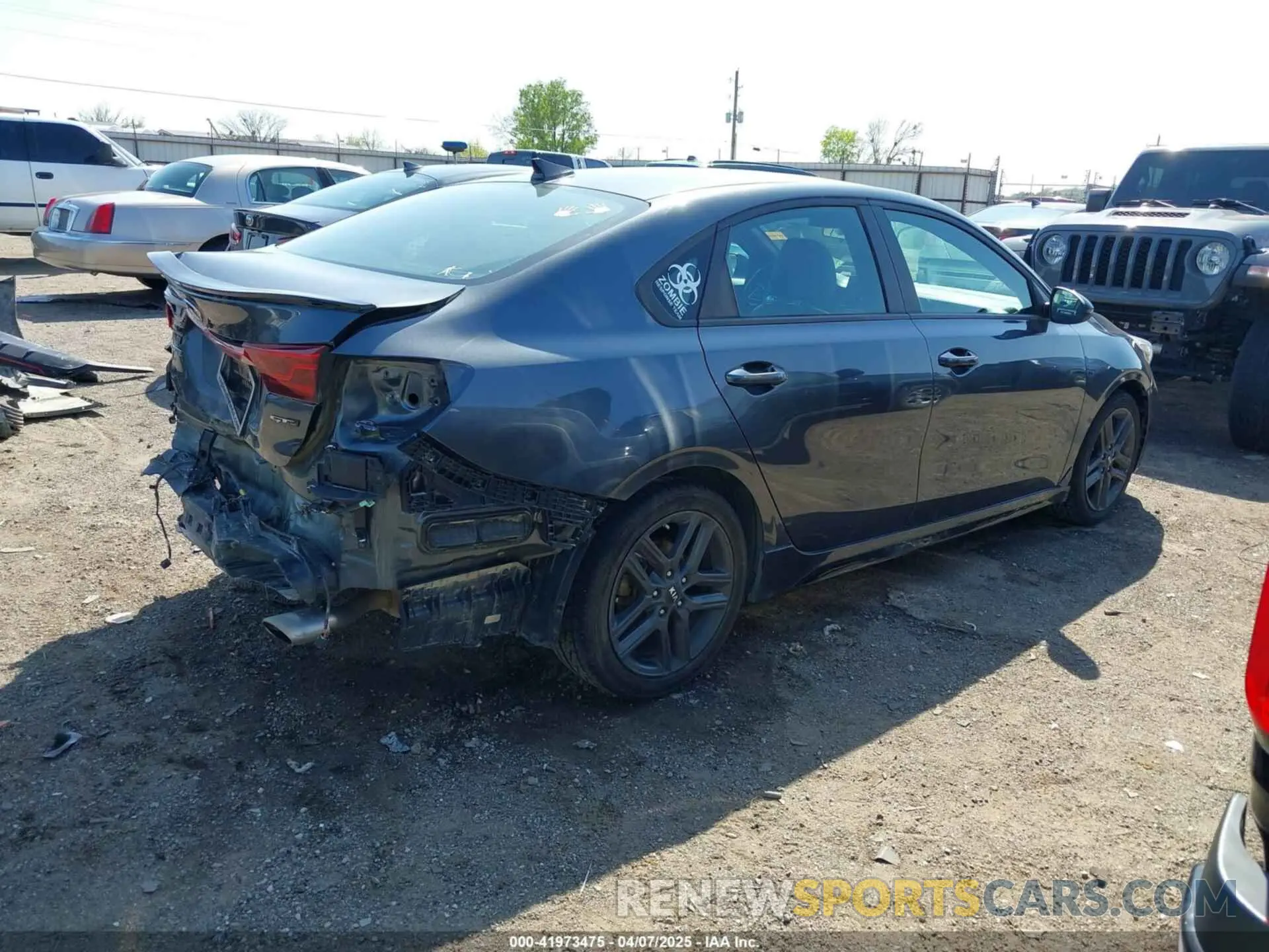 4 Photograph of a damaged car 3KPF34AD9ME283084 KIA FORTE 2021