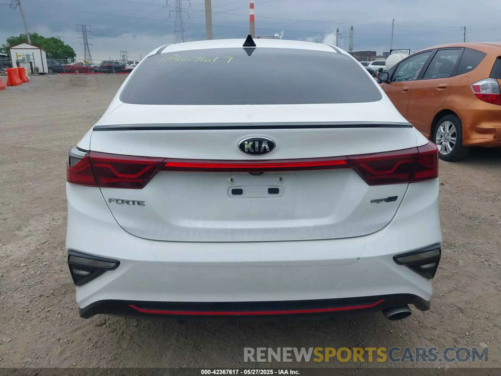 15 Photograph of a damaged car 3KPF34AD9ME333644 KIA FORTE 2021