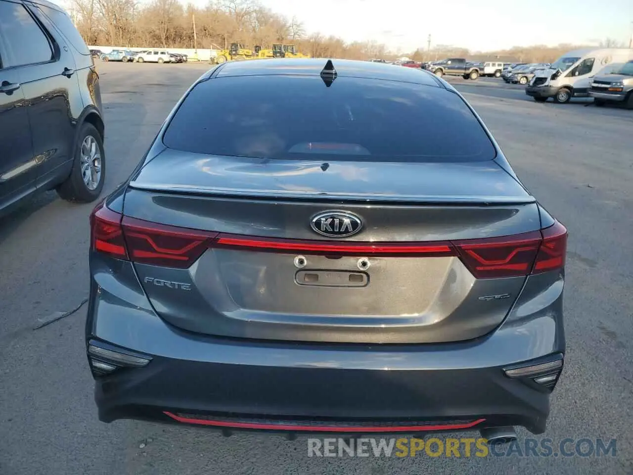 6 Photograph of a damaged car 3KPF34AD9ME351898 KIA FORTE 2021