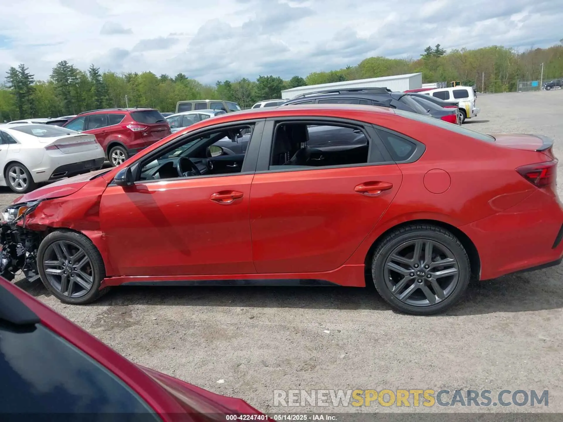 15 Photograph of a damaged car 3KPF34AD9ME404146 KIA FORTE 2021