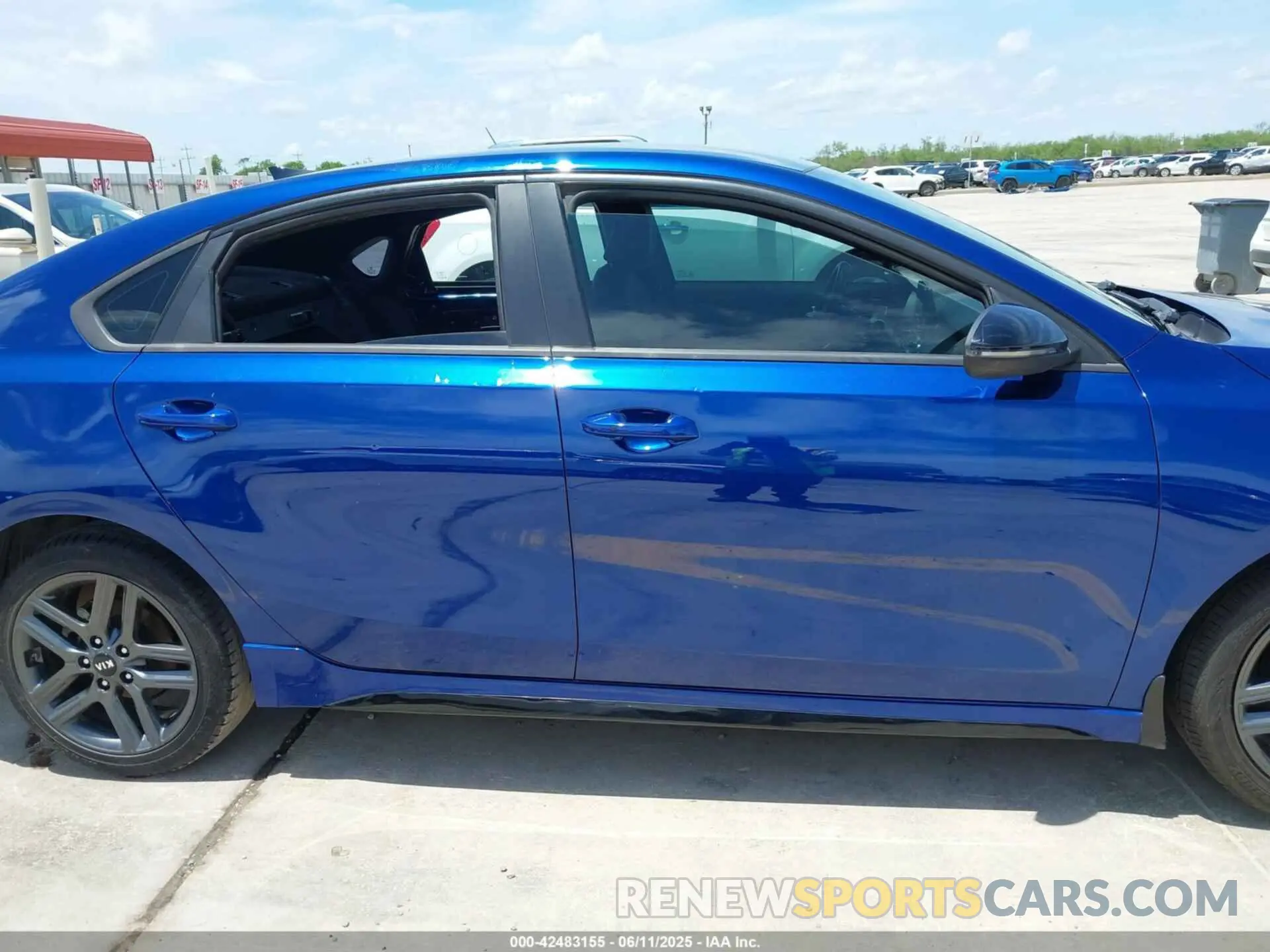 13 Photograph of a damaged car 3KPF34ADXME347827 KIA FORTE 2021