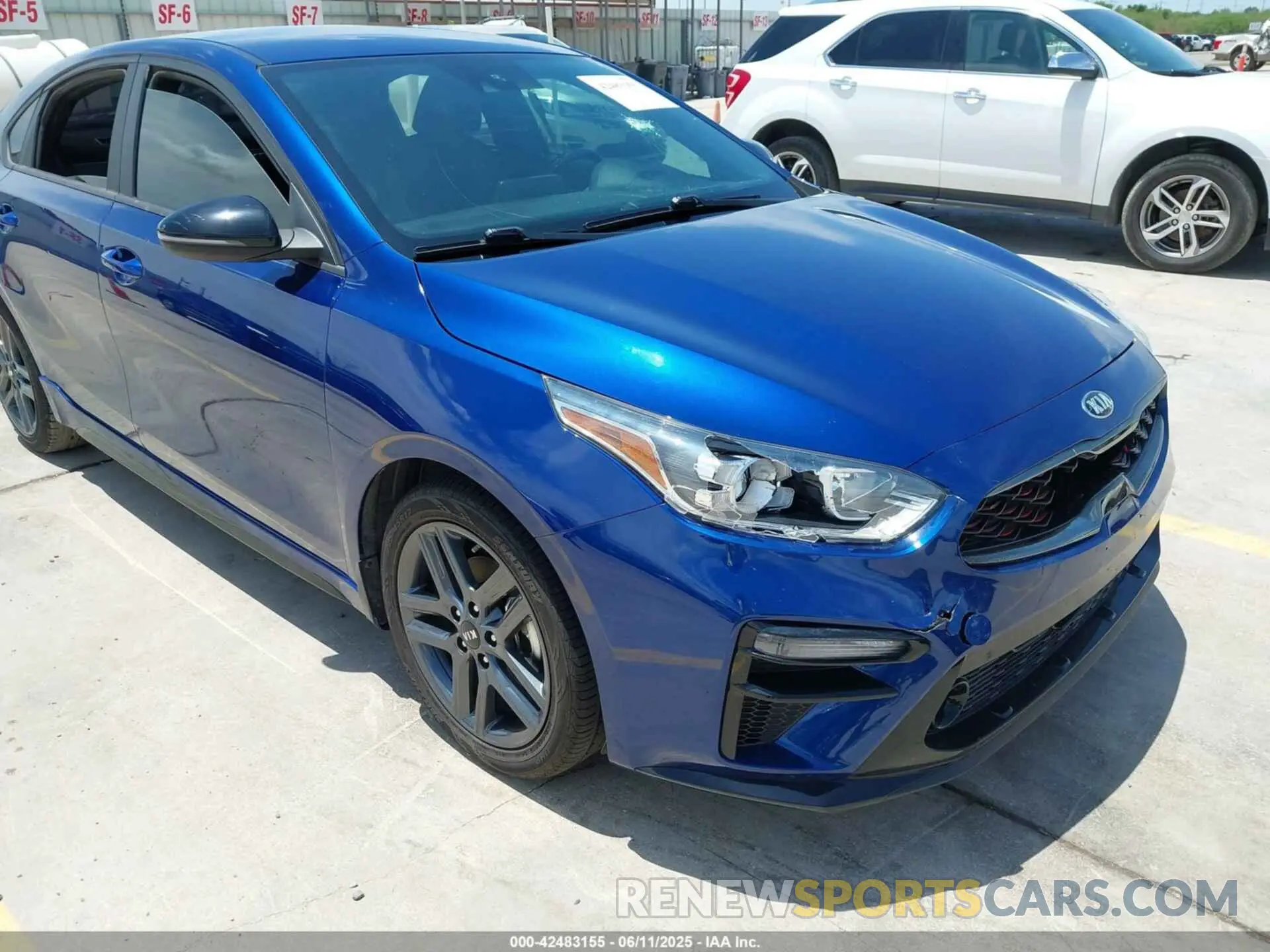 17 Photograph of a damaged car 3KPF34ADXME347827 KIA FORTE 2021