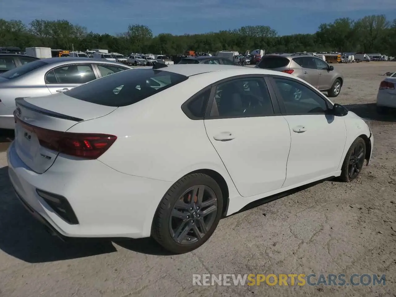 3 Photograph of a damaged car 3KPF34ADXME380598 KIA FORTE 2021