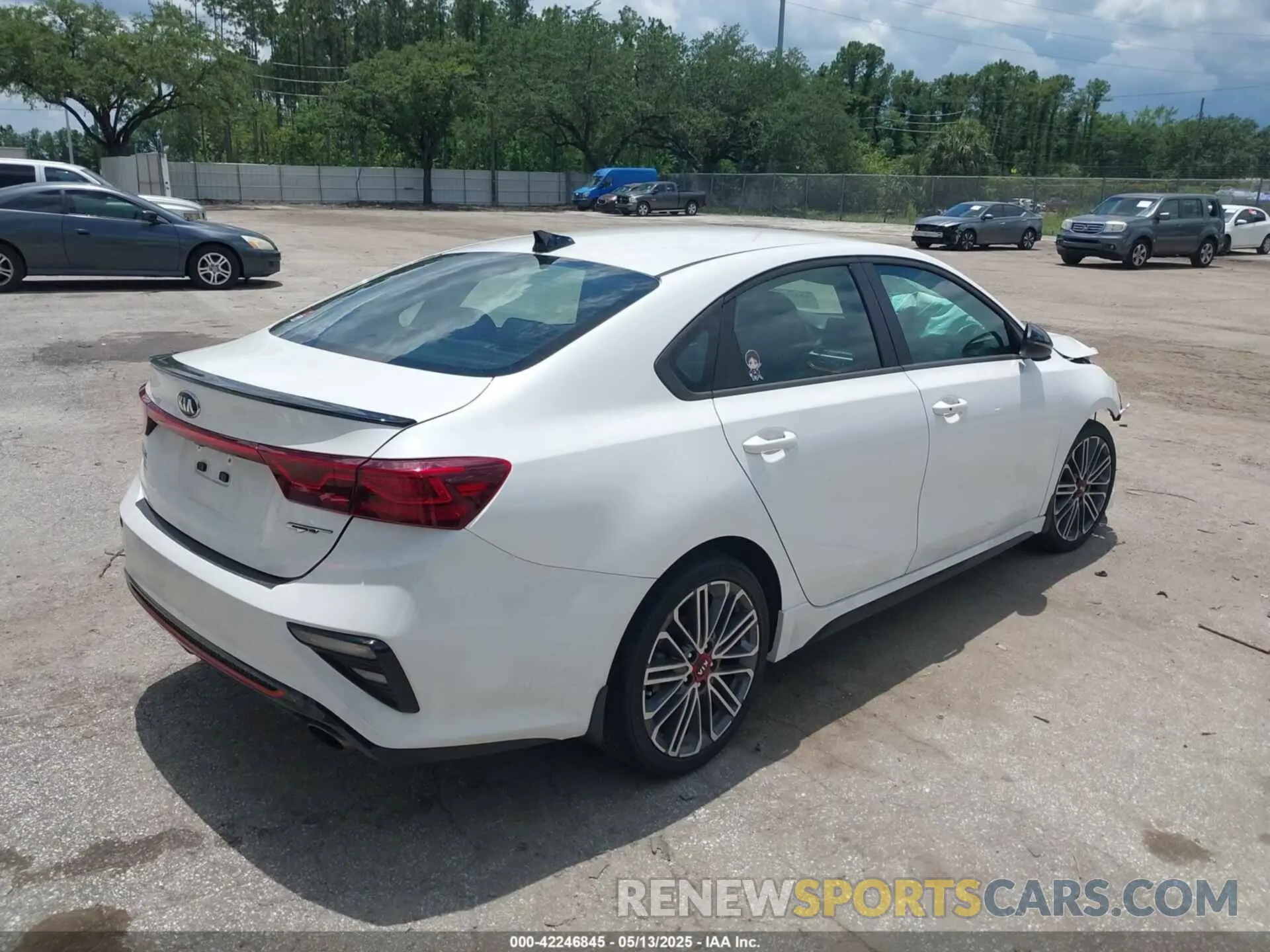 4 Photograph of a damaged car 3KPF44AC0ME333164 KIA FORTE 2021