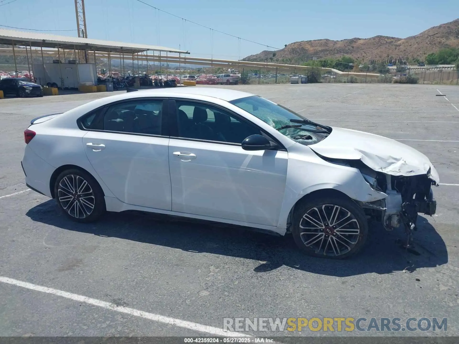 13 Photograph of a damaged car 3KPF44AC1ME396449 KIA FORTE 2021