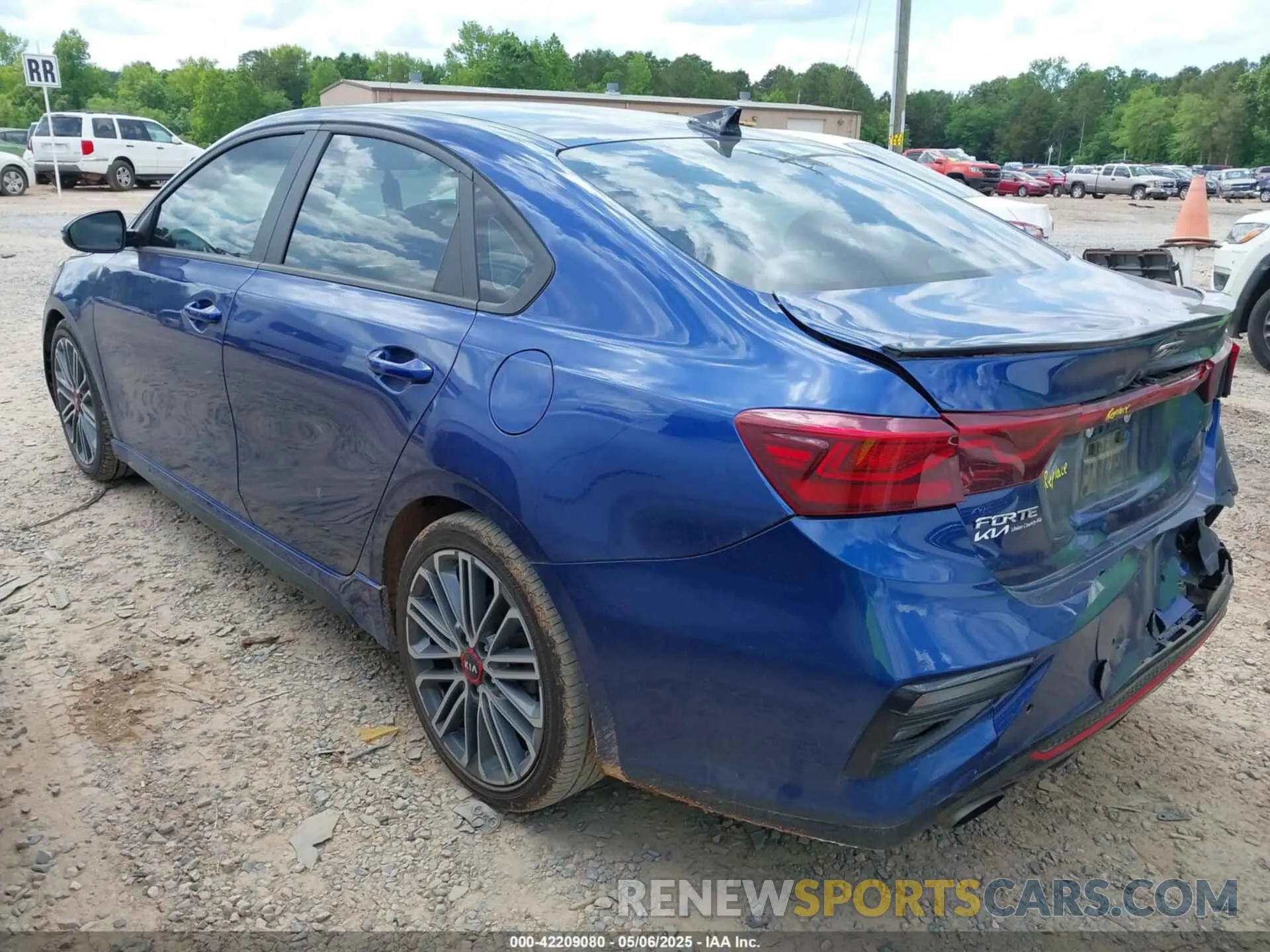 3 Photograph of a damaged car 3KPF44AC3ME389955 KIA FORTE 2021