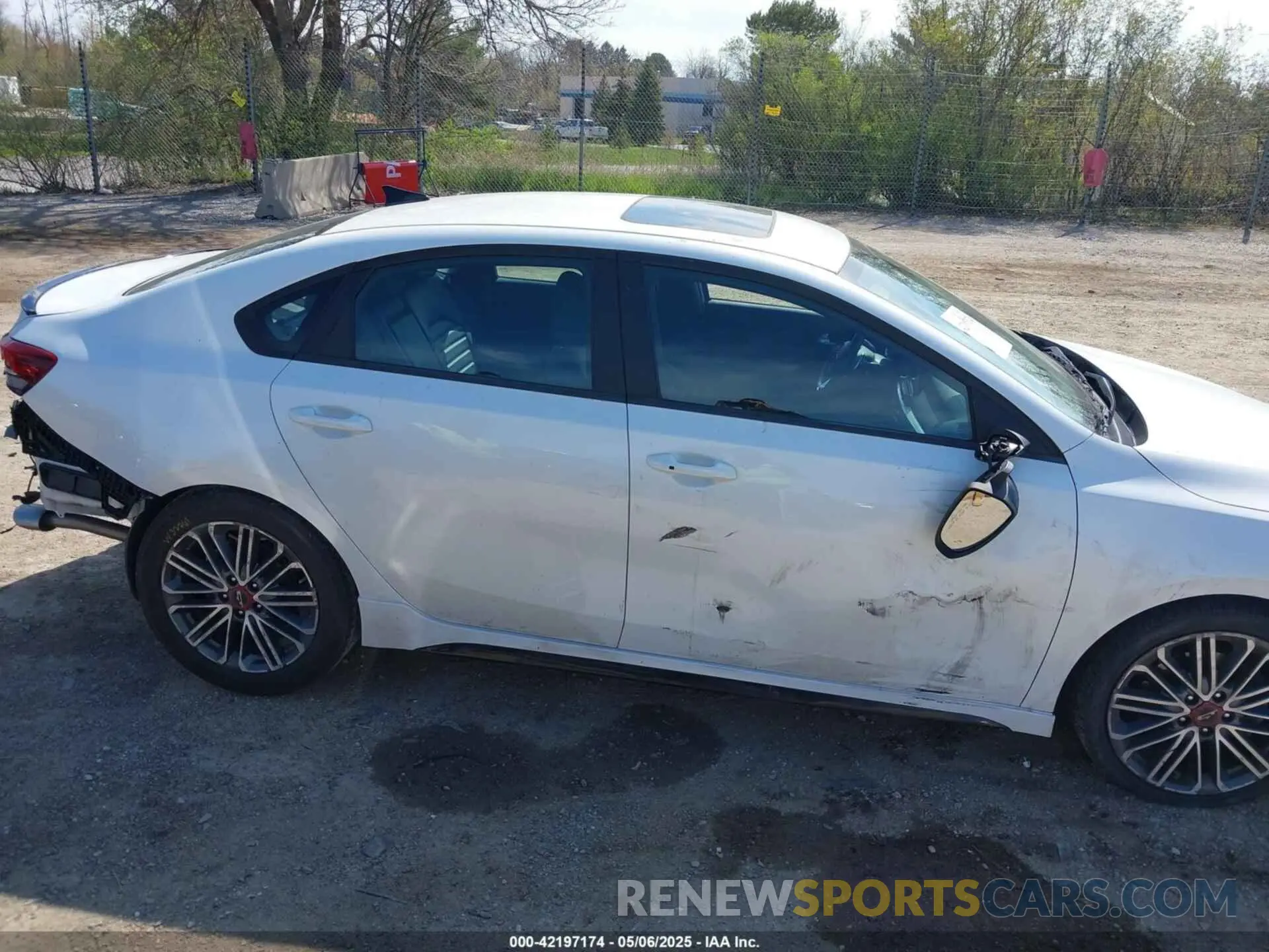13 Photograph of a damaged car 3KPF44AC4ME344359 KIA FORTE 2021