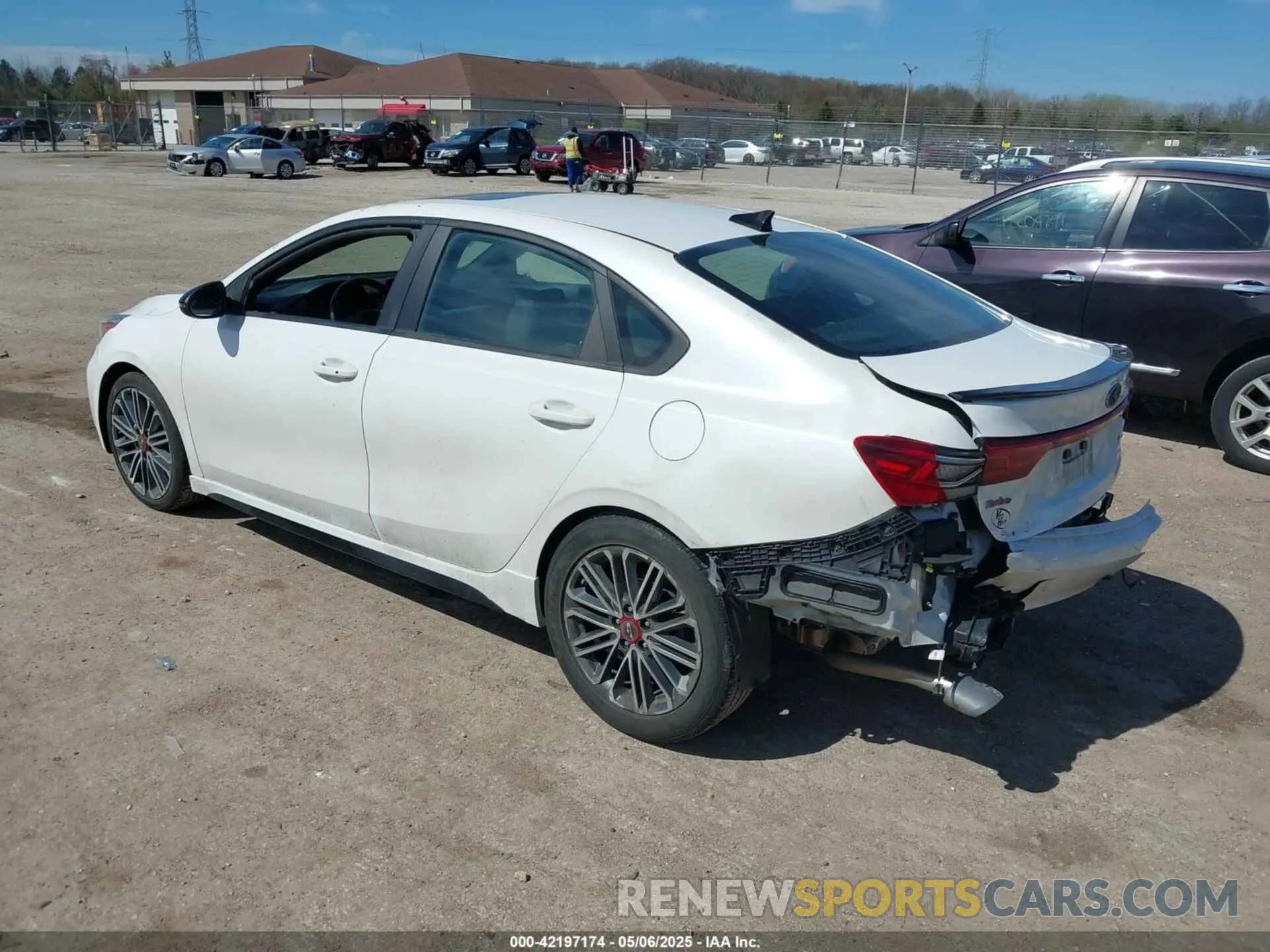 14 Photograph of a damaged car 3KPF44AC4ME344359 KIA FORTE 2021