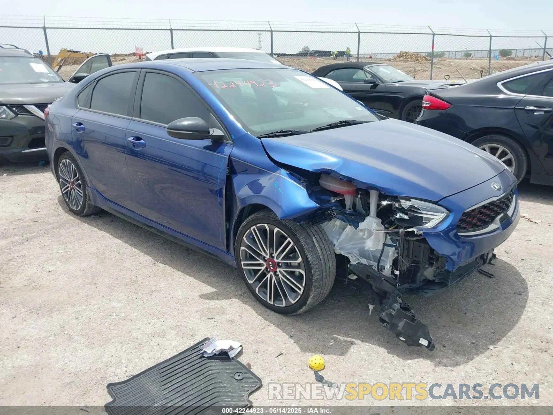 1 Photograph of a damaged car 3KPF44AC5ME313685 KIA FORTE 2021