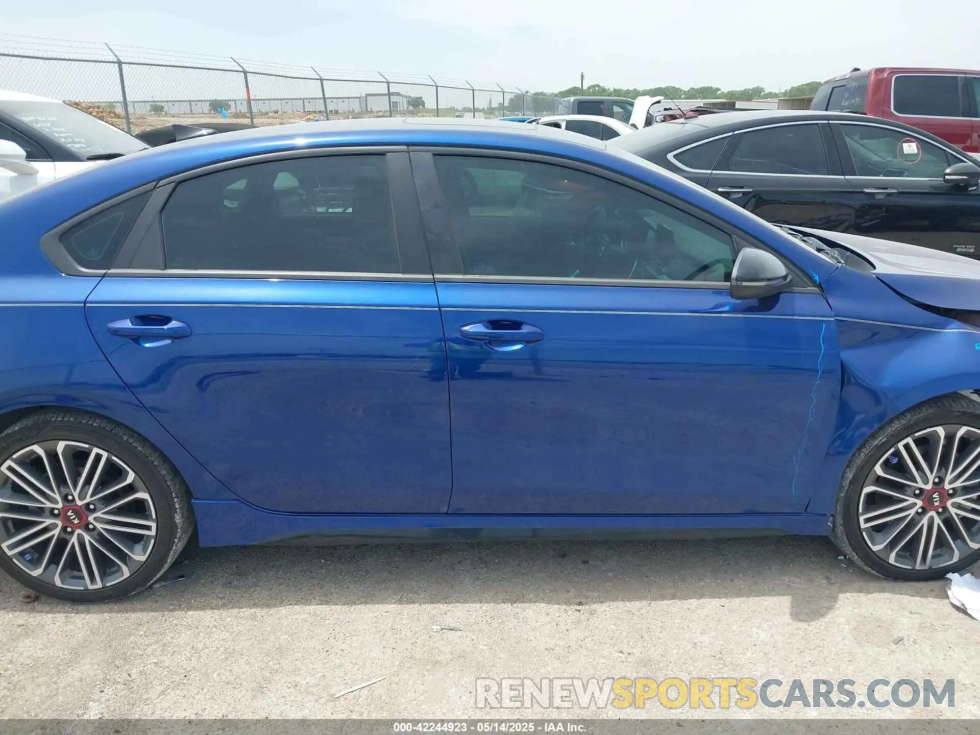 13 Photograph of a damaged car 3KPF44AC5ME313685 KIA FORTE 2021