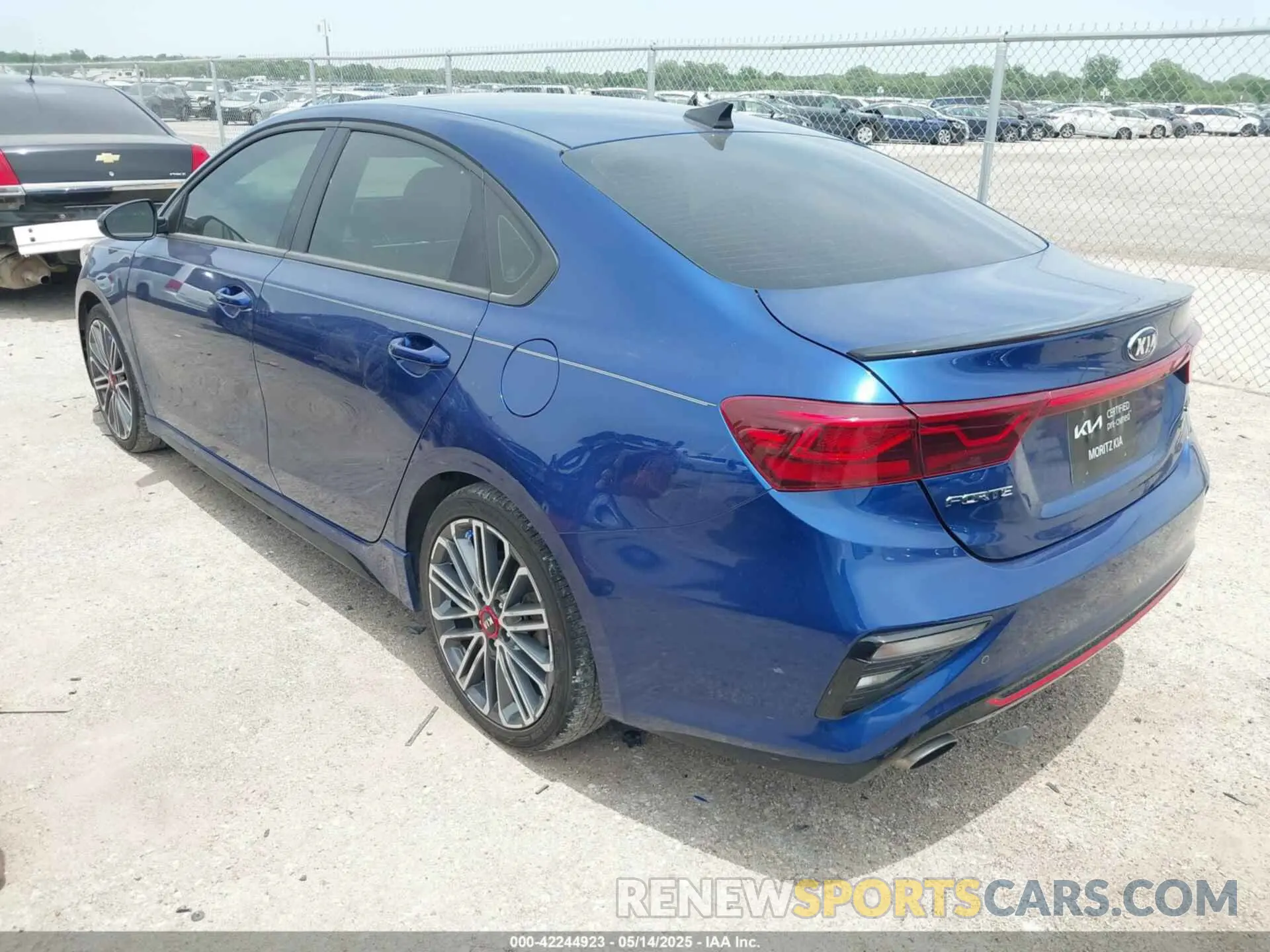 3 Photograph of a damaged car 3KPF44AC5ME313685 KIA FORTE 2021