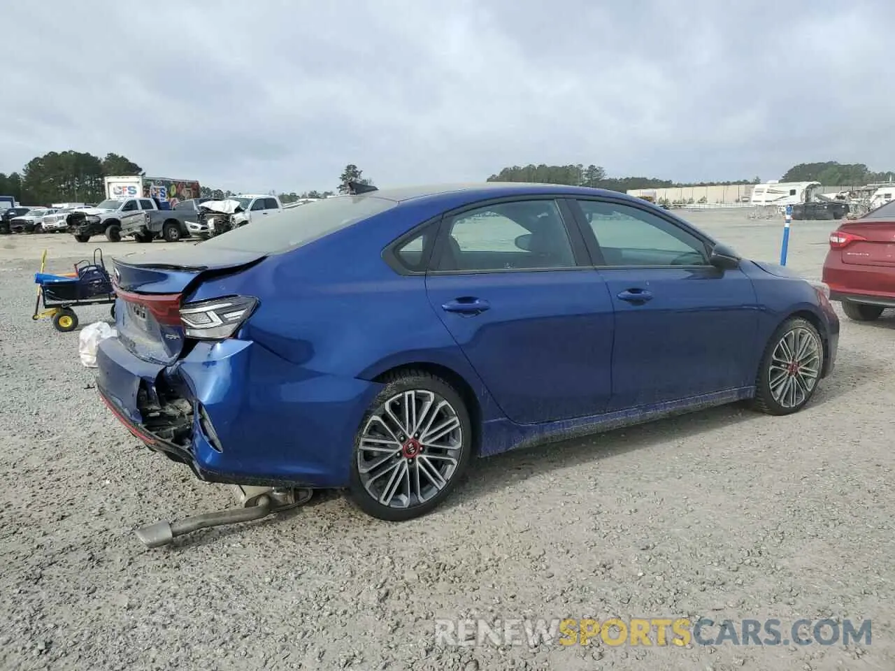 3 Photograph of a damaged car 3KPF44AC5ME367424 KIA FORTE 2021