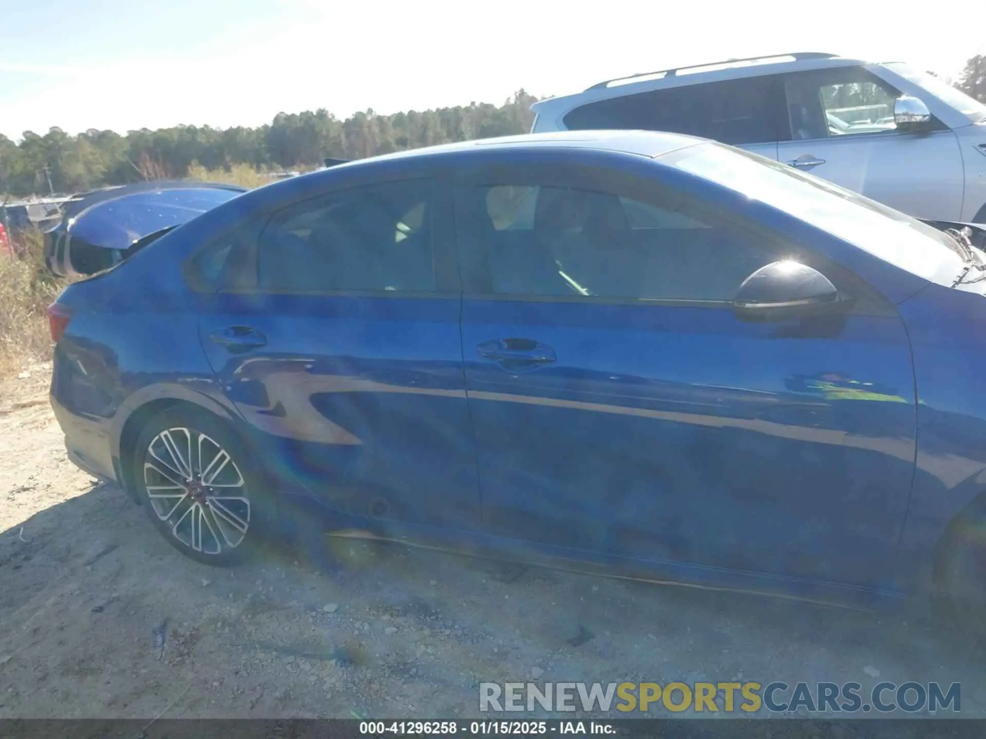13 Photograph of a damaged car 3KPF44AC6ME323920 KIA FORTE 2021