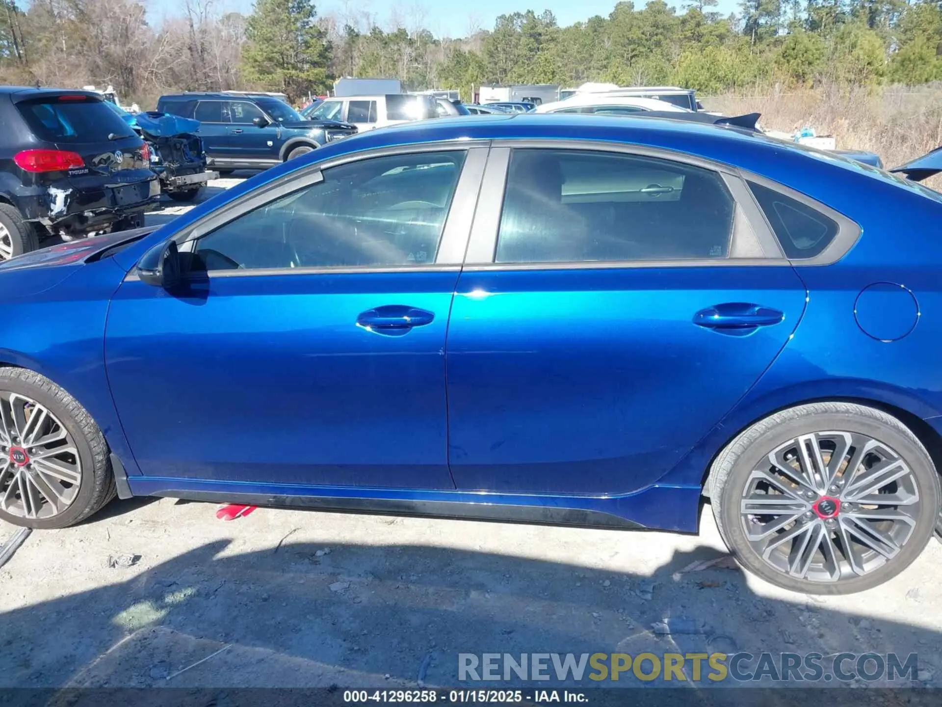 14 Photograph of a damaged car 3KPF44AC6ME323920 KIA FORTE 2021