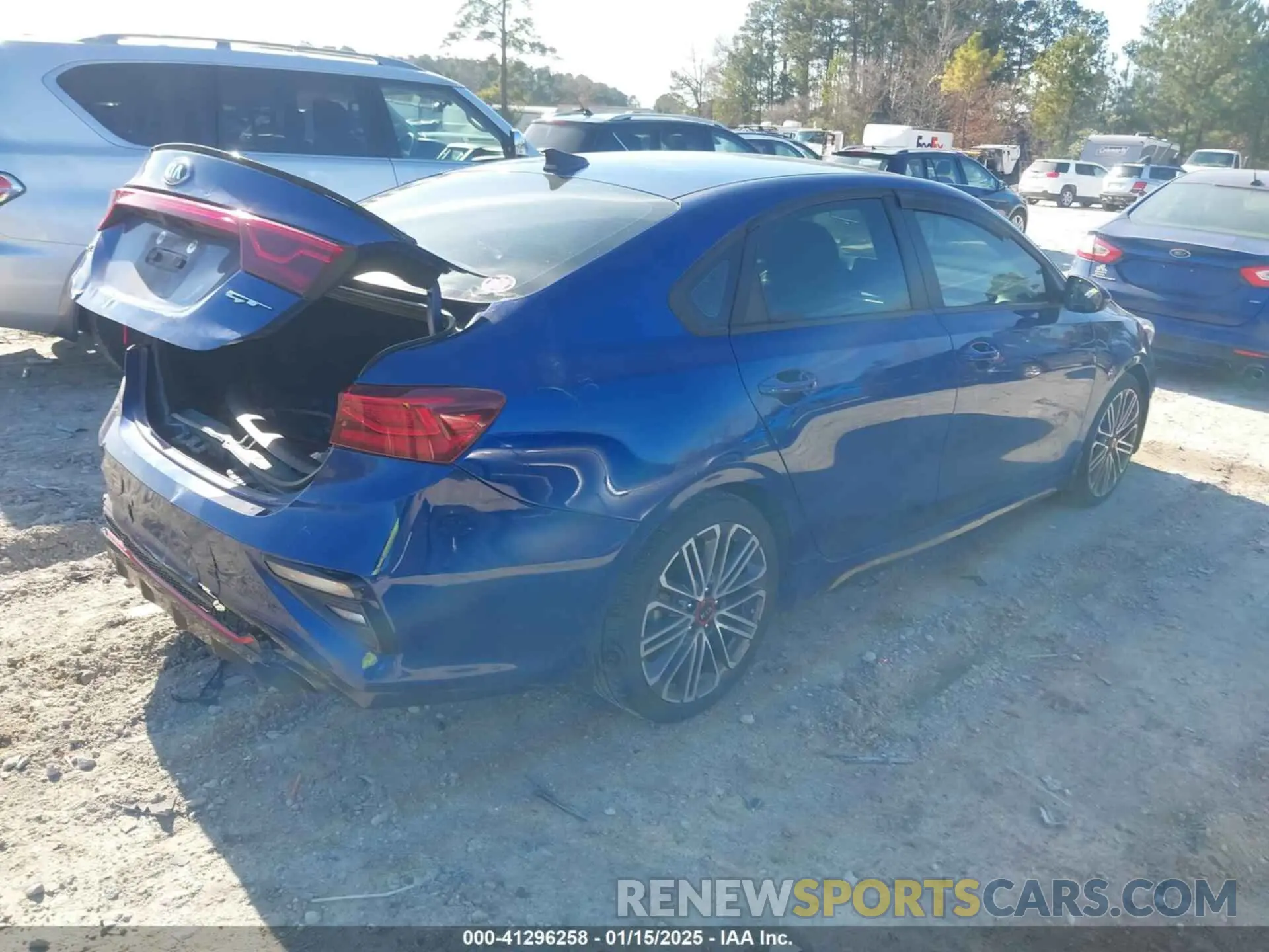 4 Photograph of a damaged car 3KPF44AC6ME323920 KIA FORTE 2021