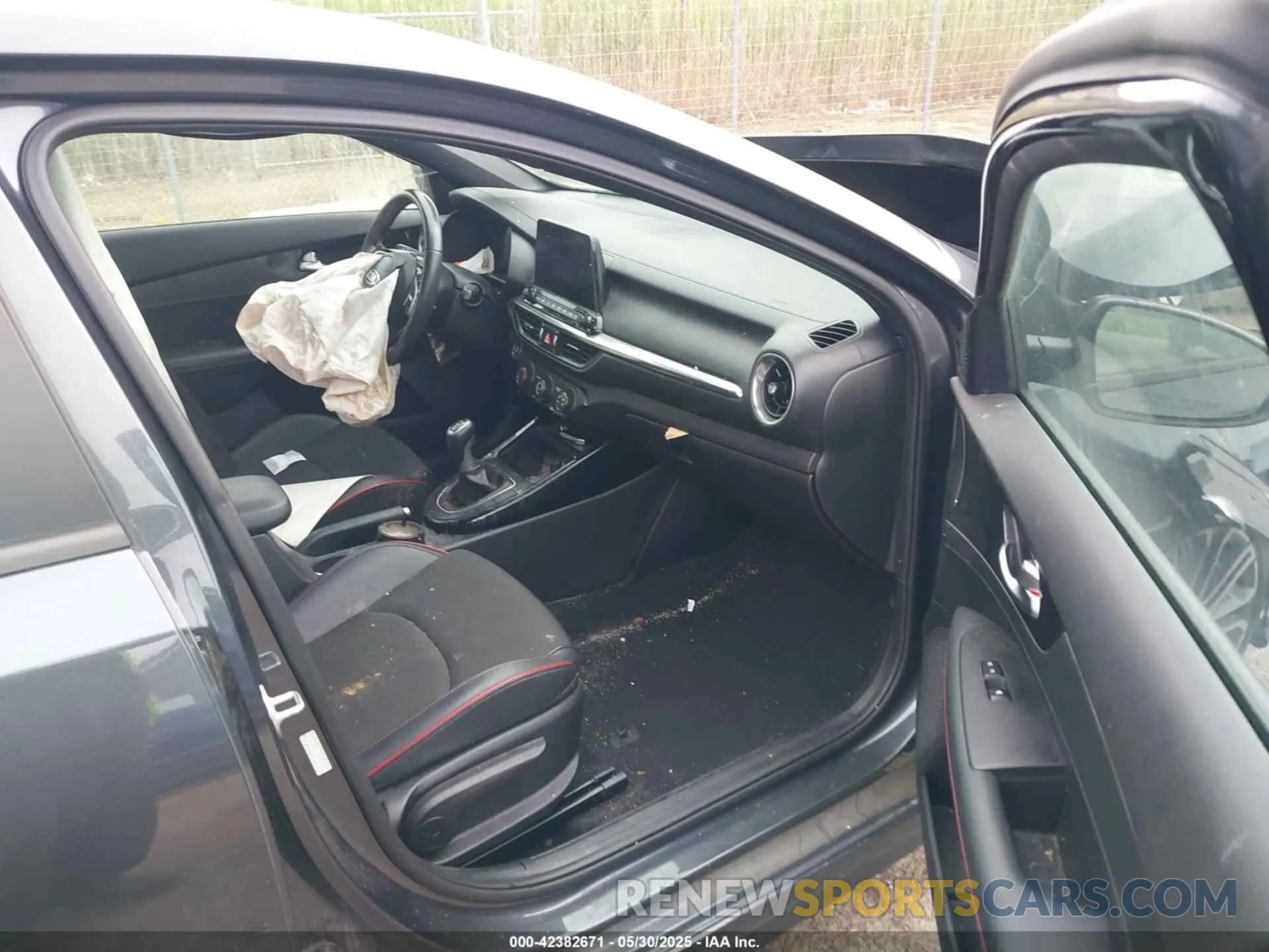 5 Photograph of a damaged car 3KPF44AC6ME417683 KIA FORTE 2021