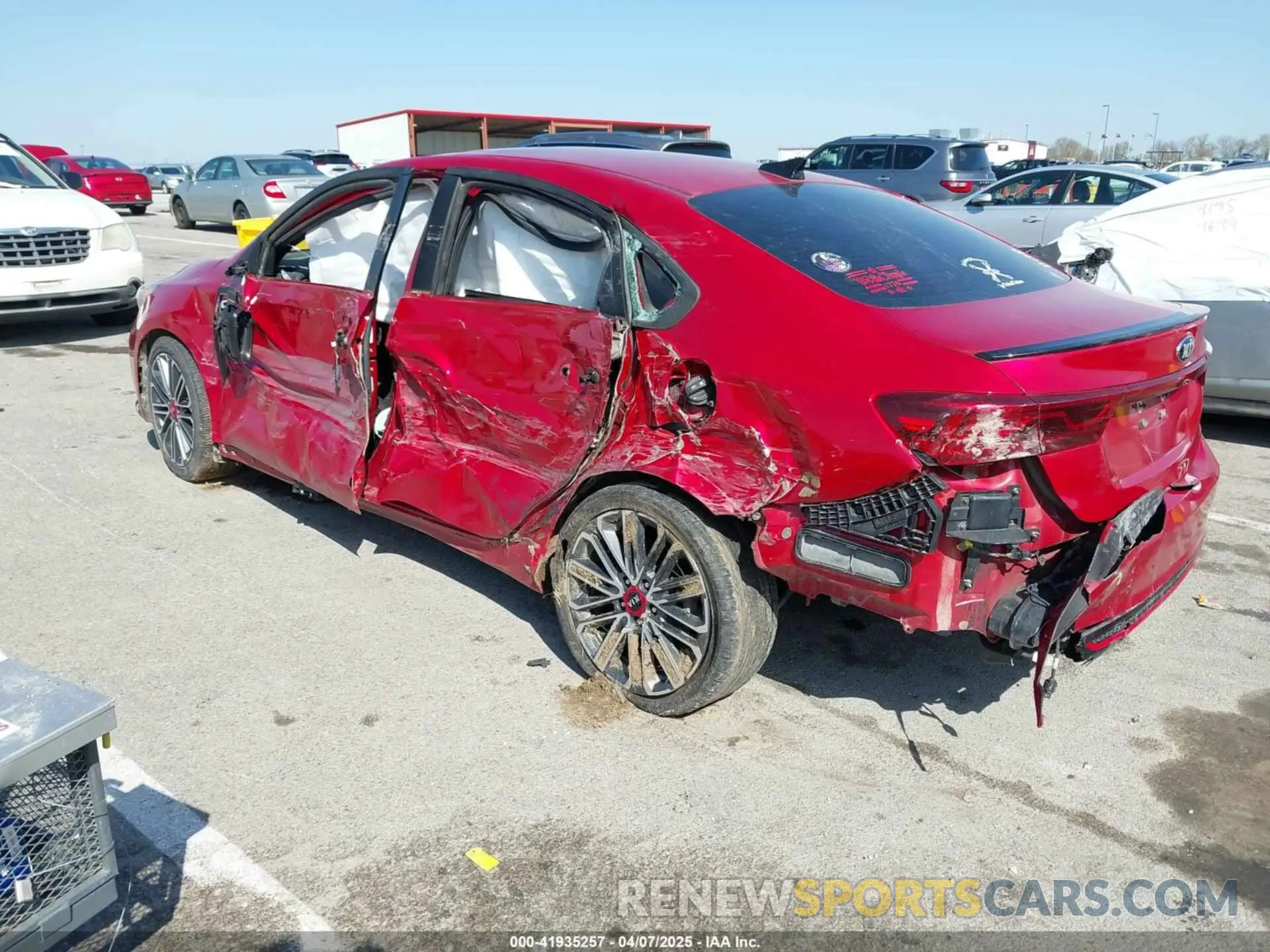 3 Photograph of a damaged car 3KPF44AC7ME288188 KIA FORTE 2021