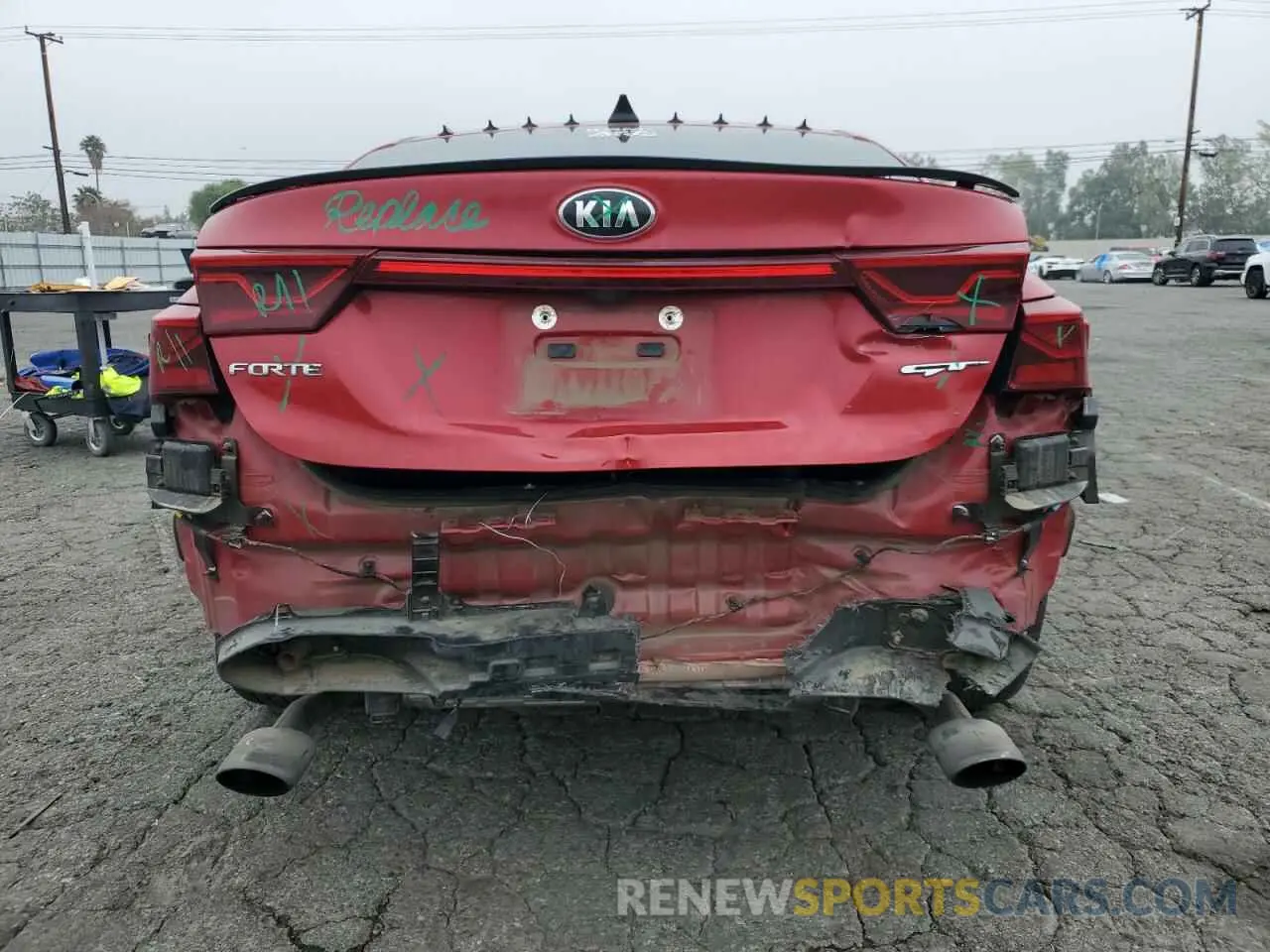 6 Photograph of a damaged car 3KPF44AC8ME309209 KIA FORTE 2021