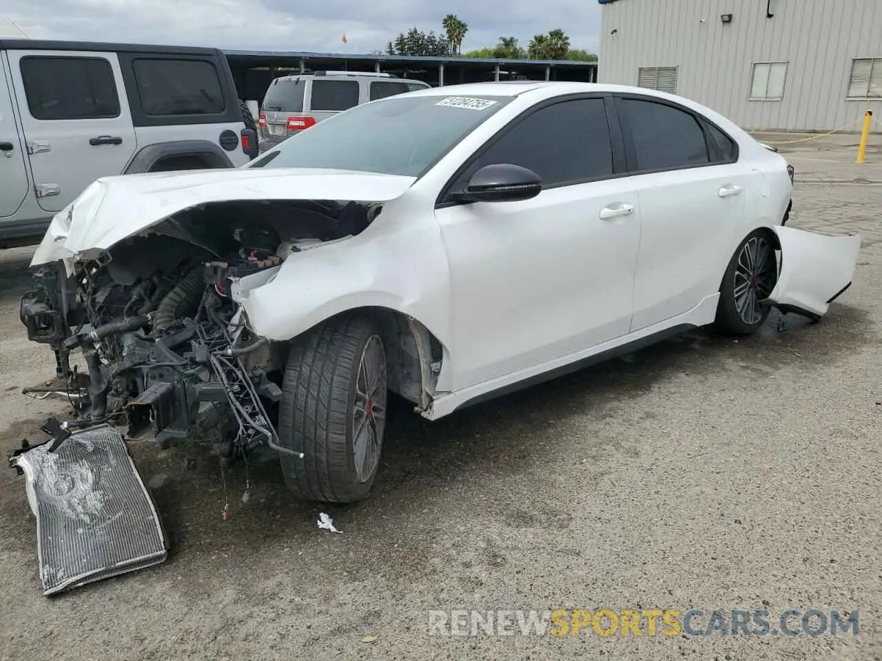 1 Photograph of a damaged car 3KPF44AC8ME381009 KIA FORTE 2021