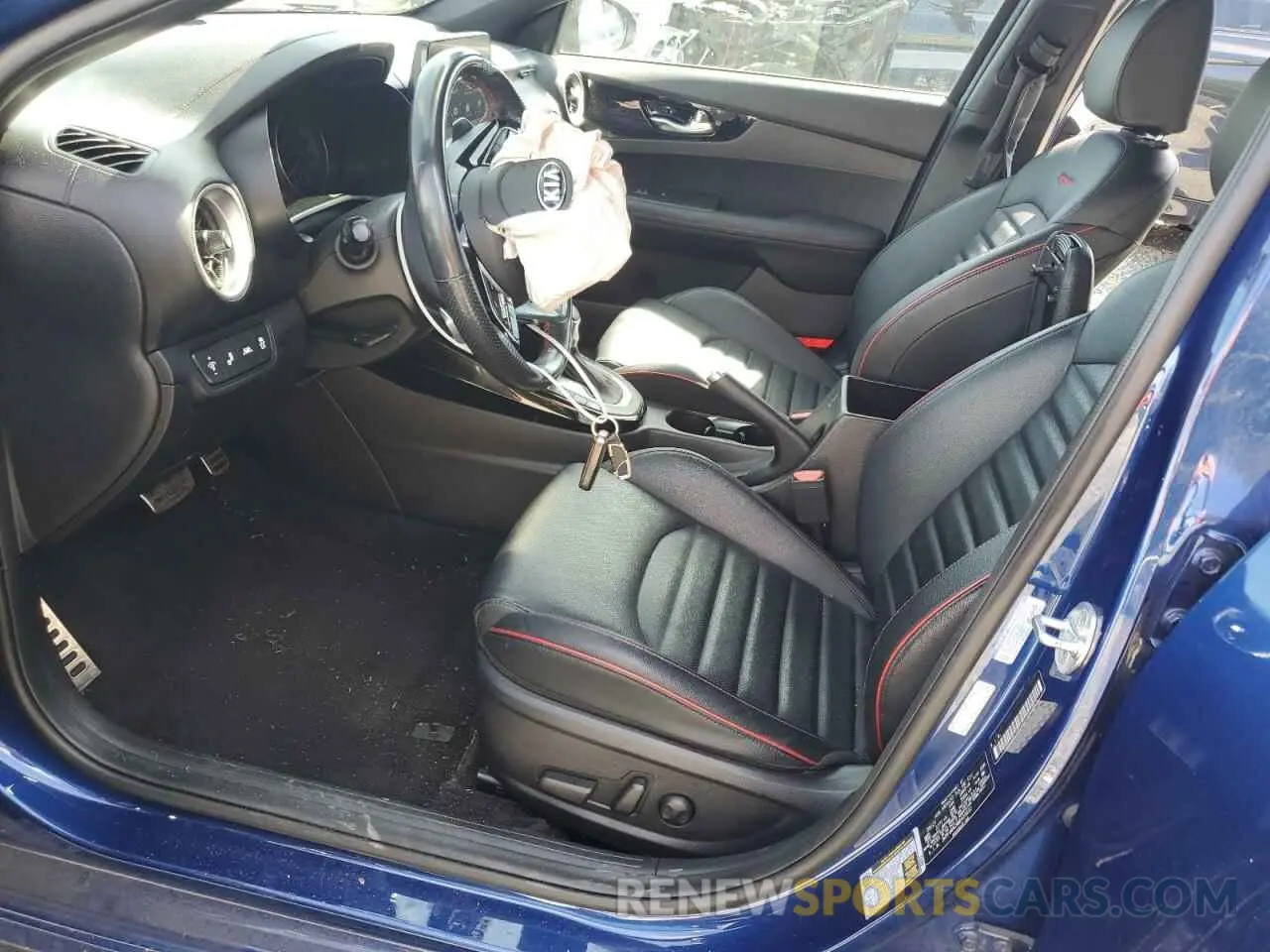 7 Photograph of a damaged car 3KPF44AC9ME410632 KIA FORTE 2021