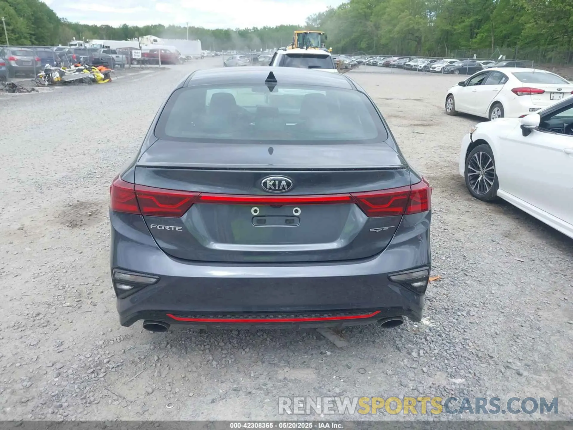 16 Photograph of a damaged car 3KPF44ACXME374787 KIA FORTE 2021