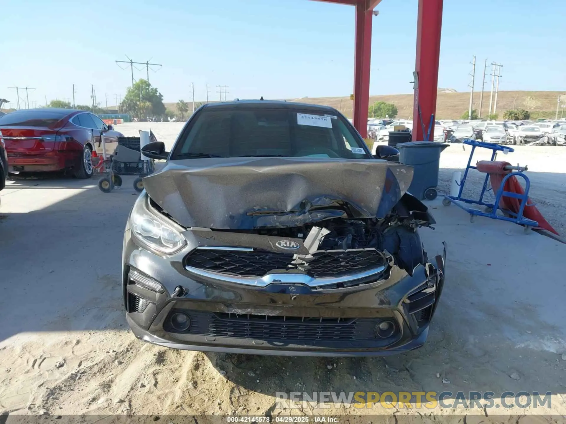 12 Photograph of a damaged car 3KPF54AD0ME284084 KIA FORTE 2021