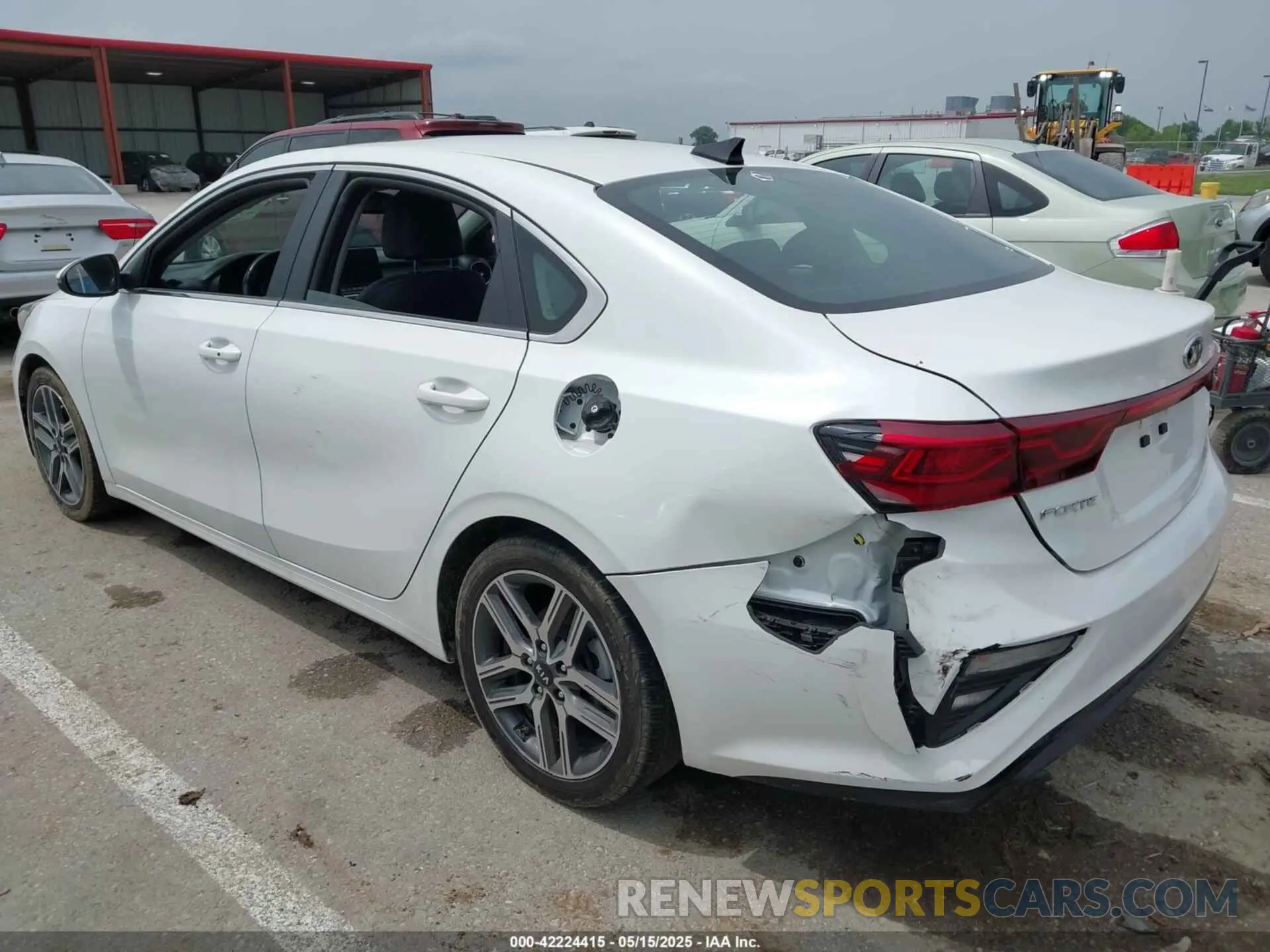 3 Photograph of a damaged car 3KPF54AD0ME313177 KIA FORTE 2021