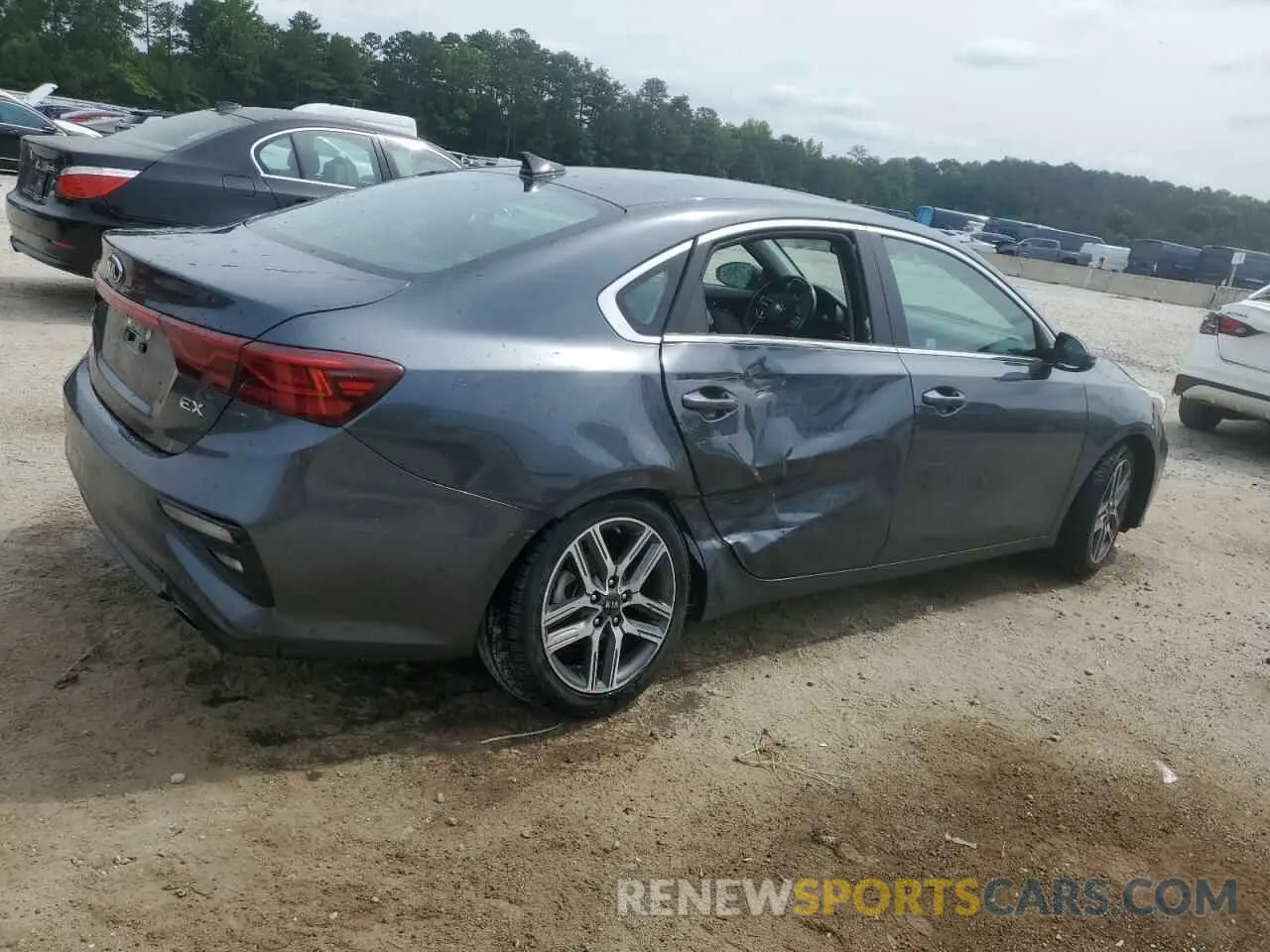 3 Photograph of a damaged car 3KPF54AD2ME279808 KIA FORTE 2021