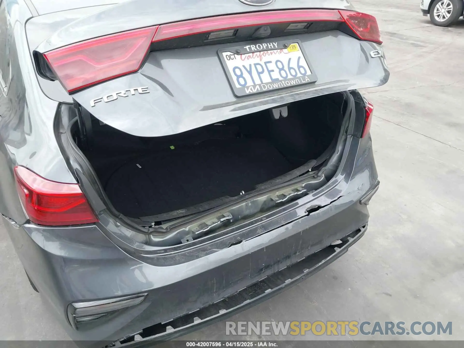 6 Photograph of a damaged car 3KPF54AD2ME415239 KIA FORTE 2021