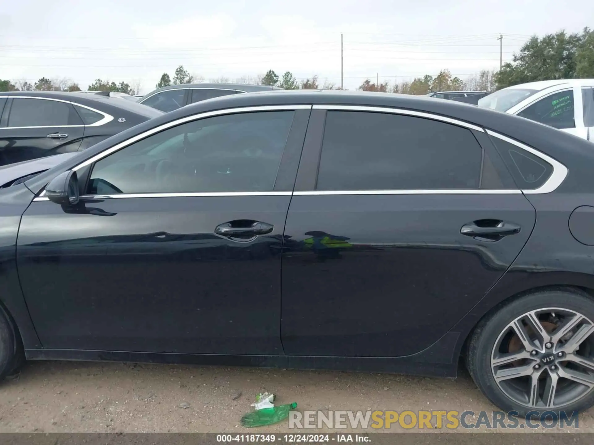 15 Photograph of a damaged car 3KPF54AD5ME348720 KIA FORTE 2021