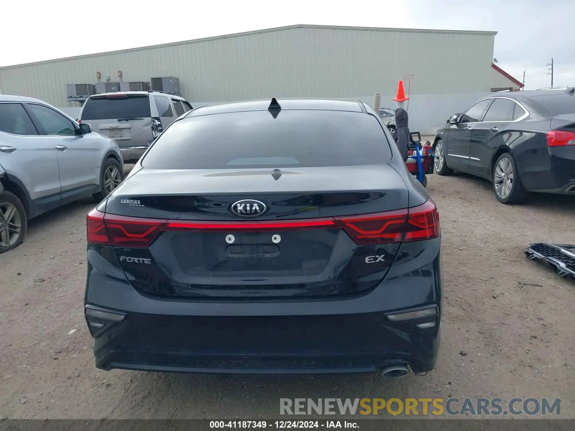 17 Photograph of a damaged car 3KPF54AD5ME348720 KIA FORTE 2021